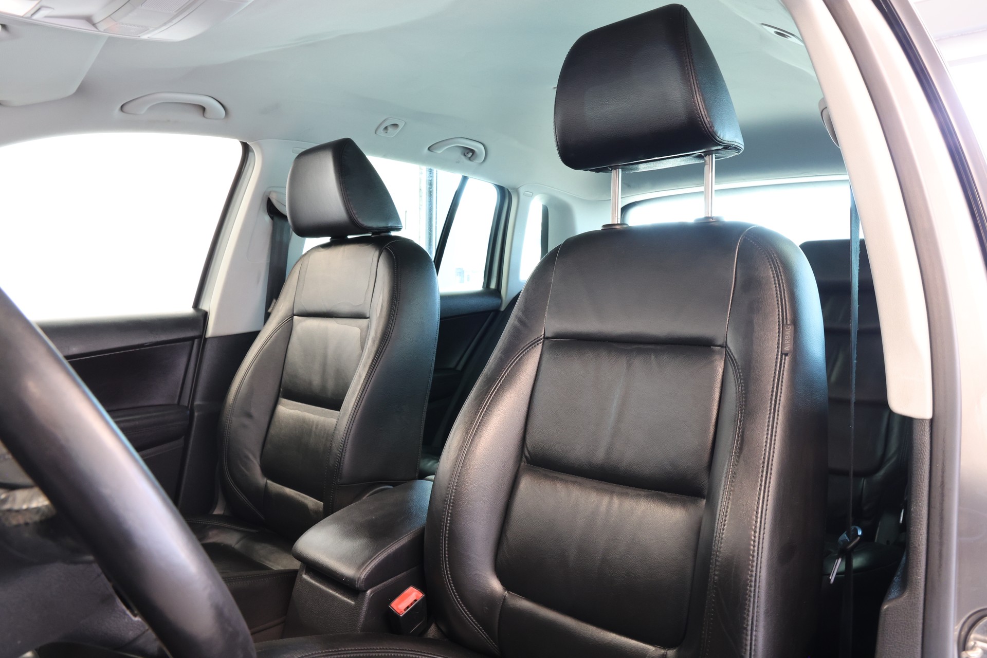 VW Tiguan 2.0 TSI Track&Field Tiptronic-image-7