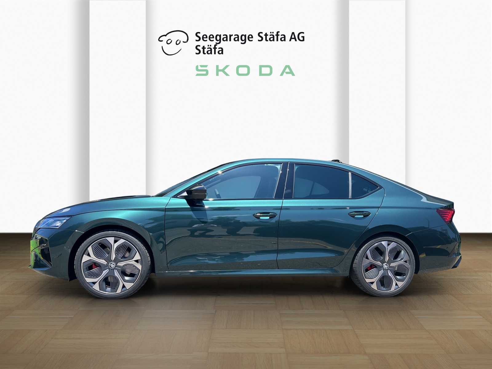 SKODA Octavia Combi 2.0 TSI DSG RS-showroom-element-1