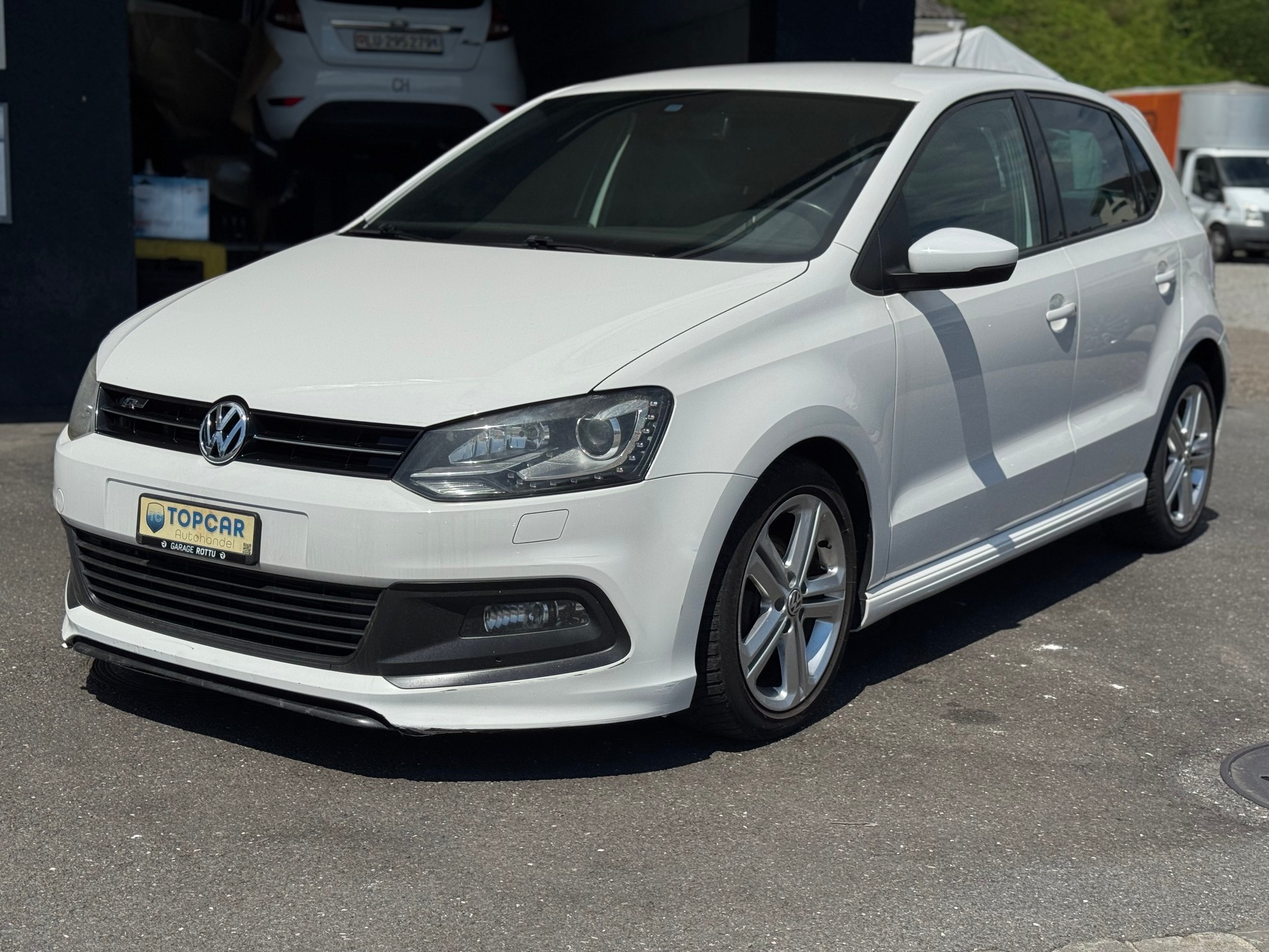 VW Polo 1.2 TSI Highline R.Line-image-0