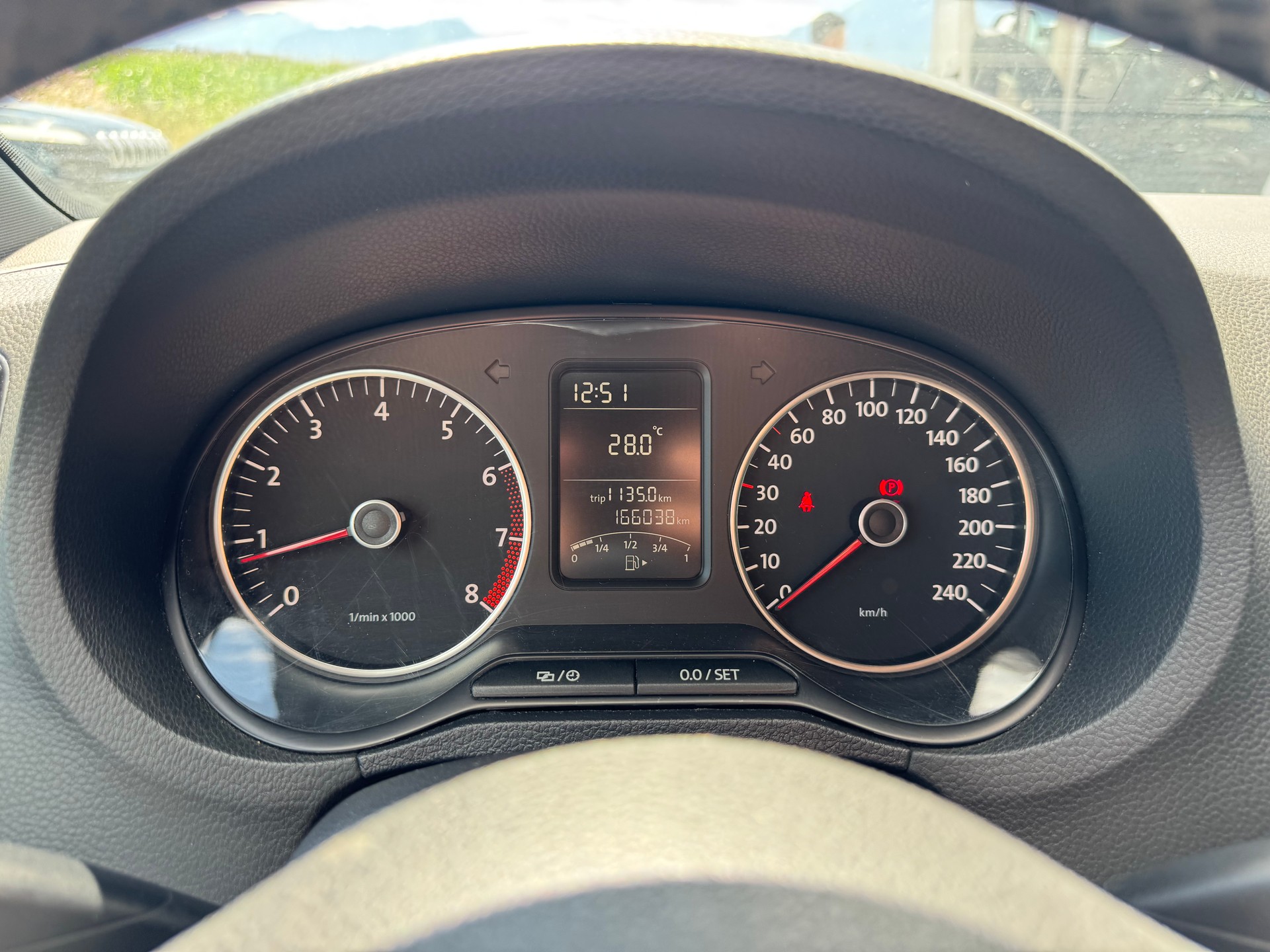VW Polo 1.2 TSI Highline R.Line-image-10