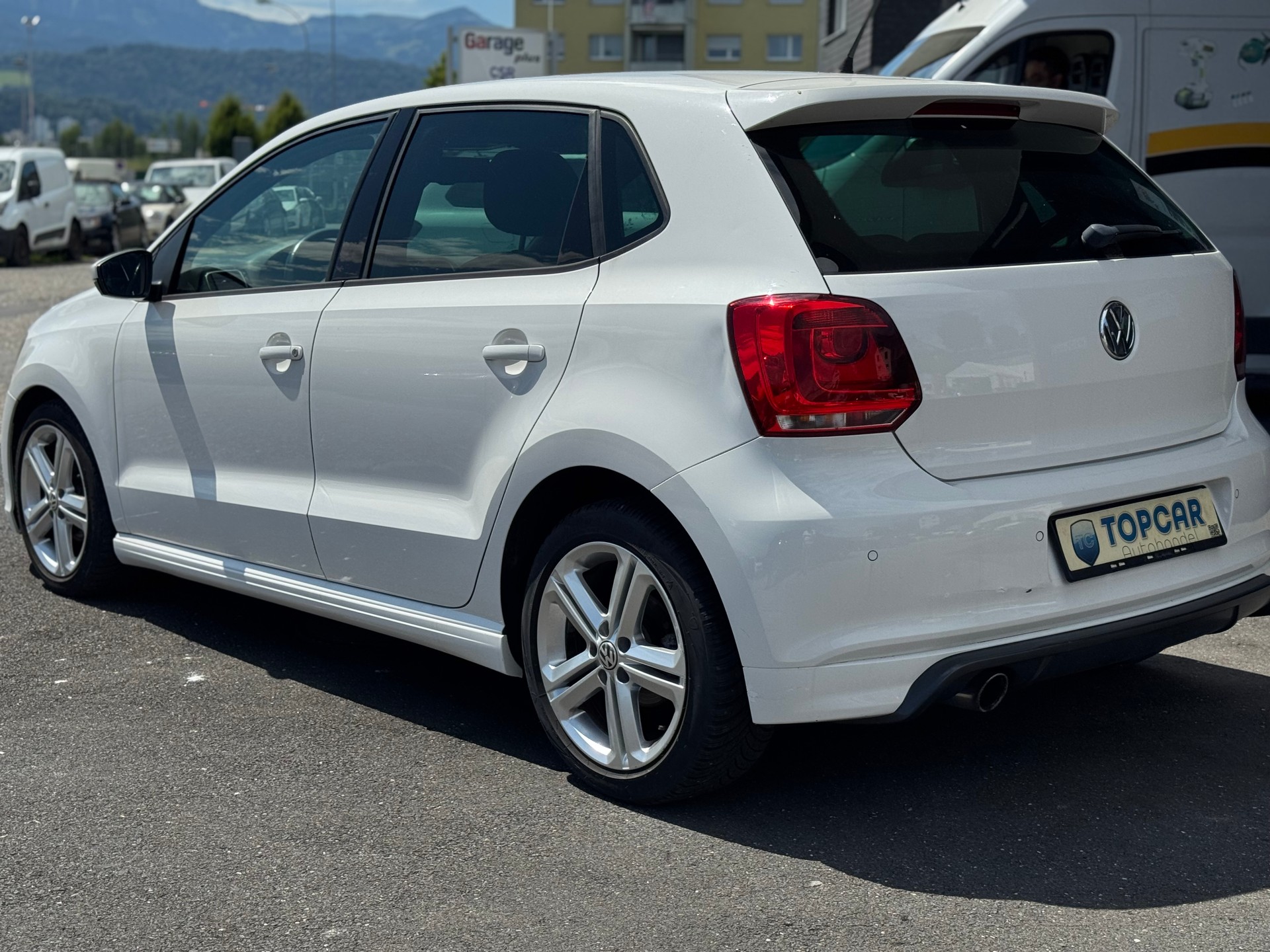 VW Polo 1.2 TSI Highline R.Line-image-5