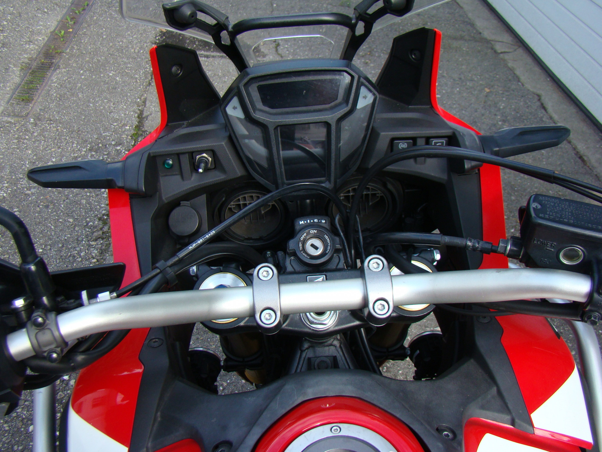 HONDA CRF 1000 L Africa Twin DCT HRC Dakar-showroom-element-3