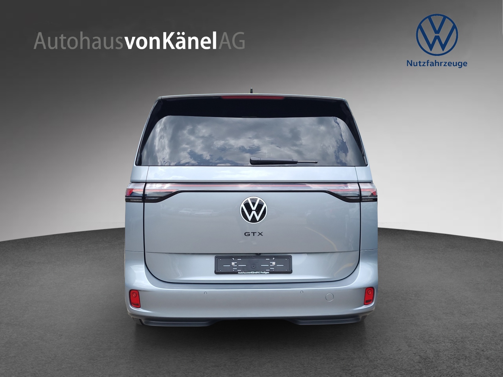 VW ID.Buzz LWB GTX 4 Motion-image-4
