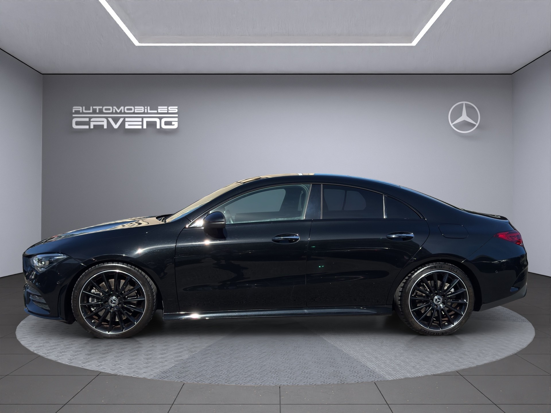 MERCEDES-BENZ CLA 250 4Matic AMG Line 7G-DCT-image-1
