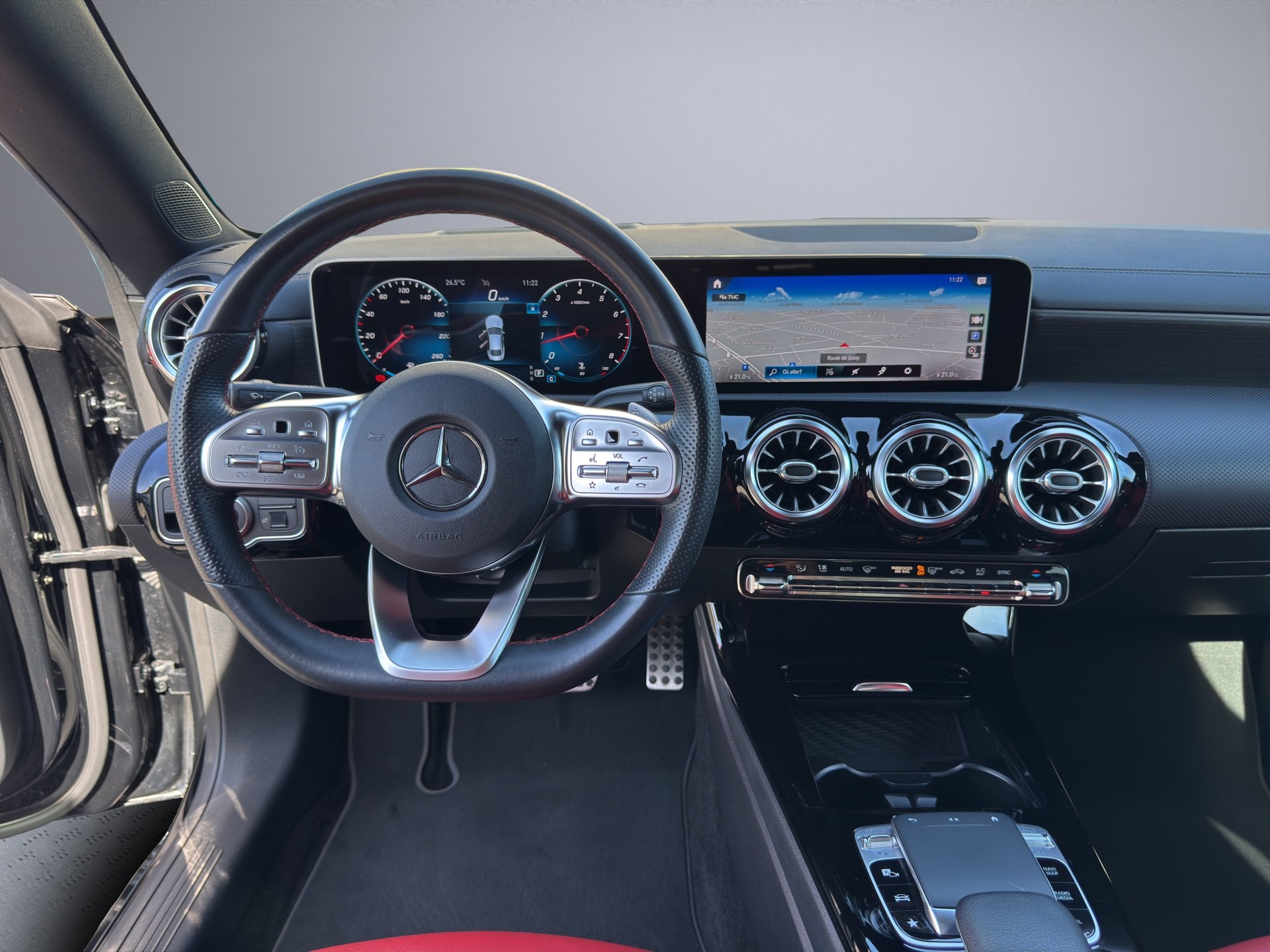 MERCEDES-BENZ CLA 250 4Matic AMG Line 7G-DCT-image-12