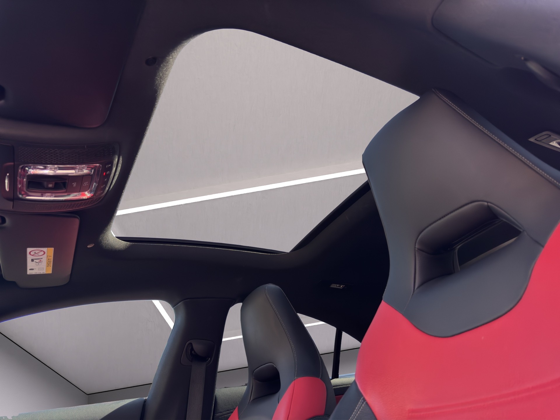 MERCEDES-BENZ CLA 250 4Matic AMG Line 7G-DCT-image-18