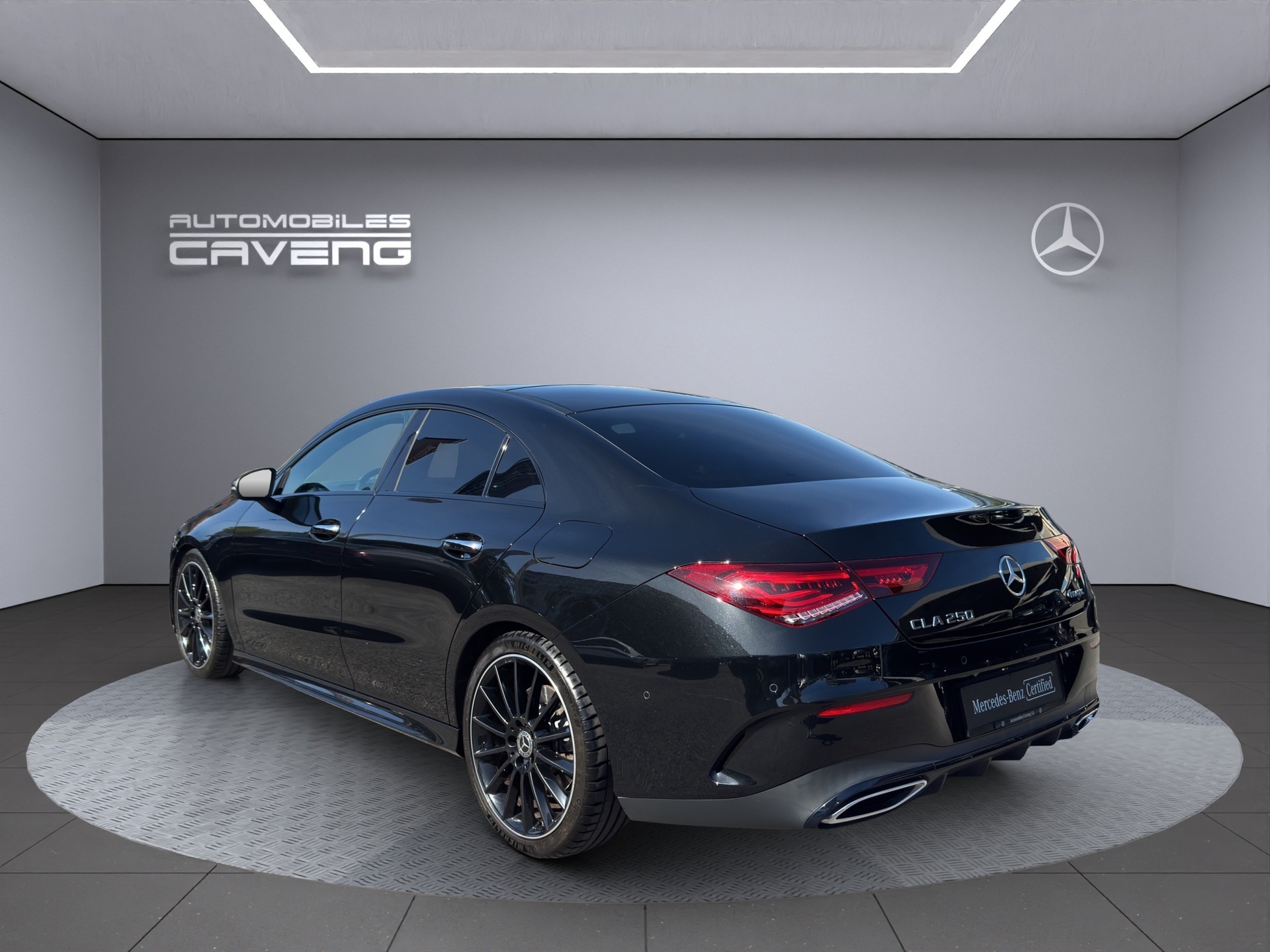 MERCEDES-BENZ CLA 250 4Matic AMG Line 7G-DCT-image-2