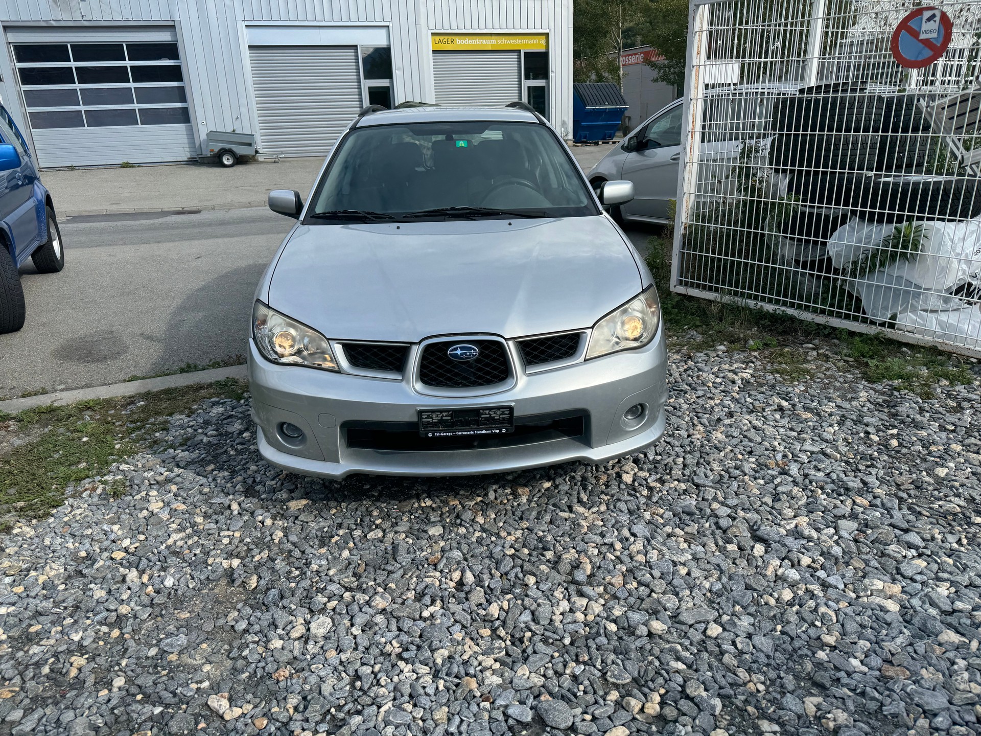 SUBARU Impreza 1.5R Swiss De Luxe-image-2