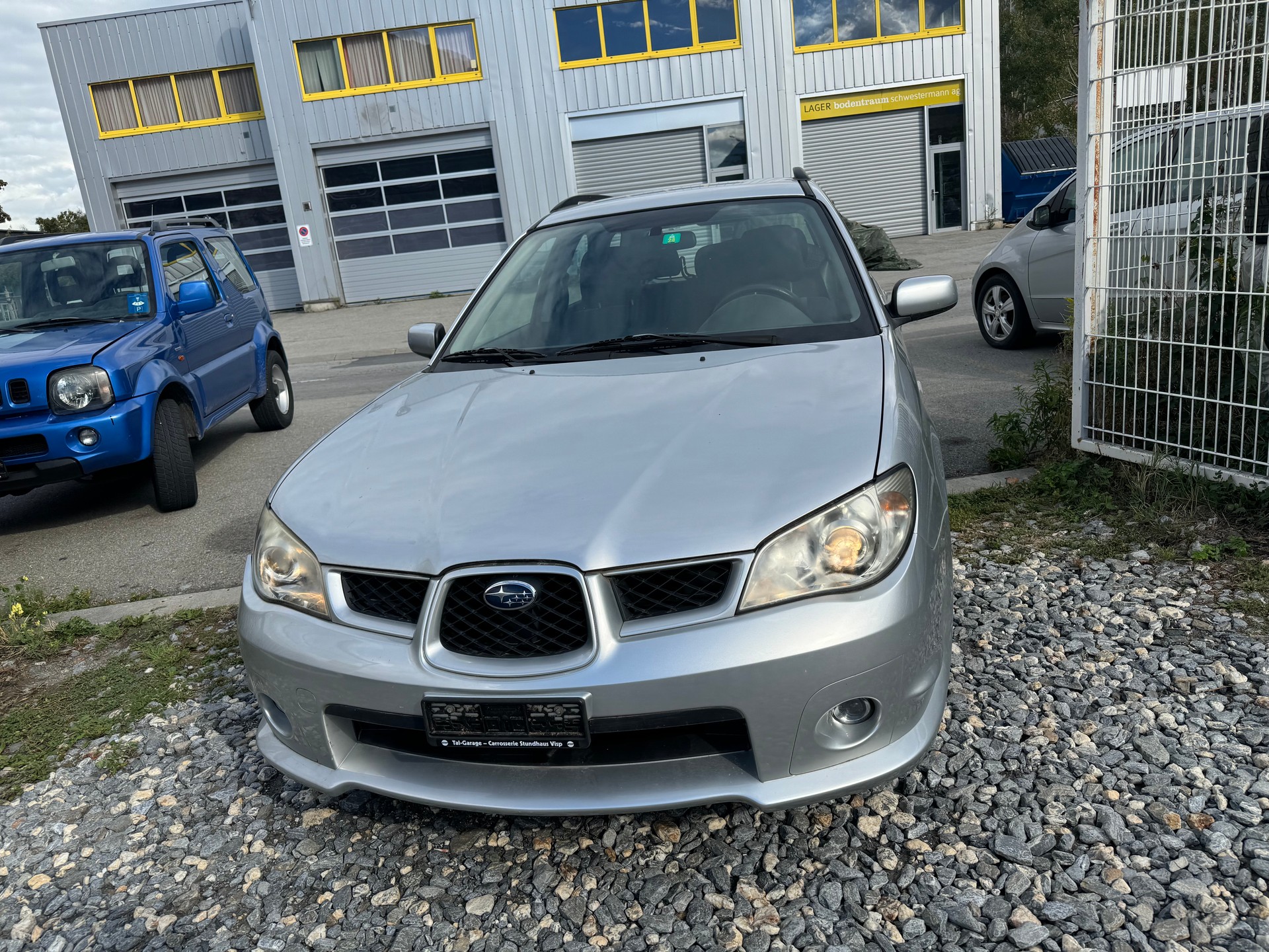 SUBARU Impreza 1.5R Swiss De Luxe-image-4