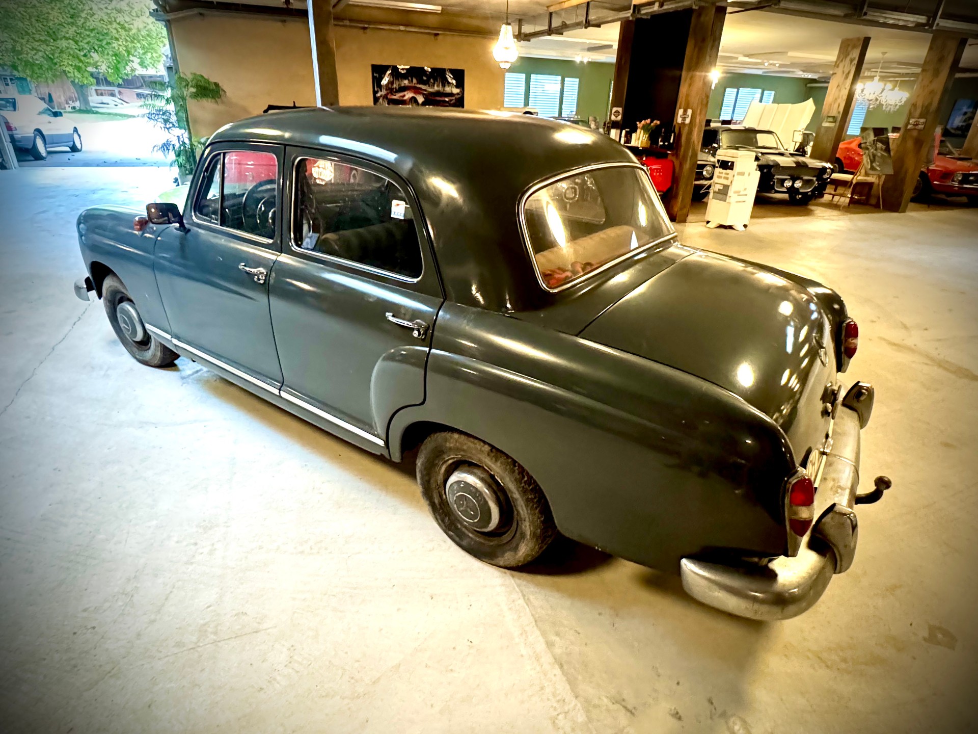 MERCEDES-BENZ W120 d II-image-13