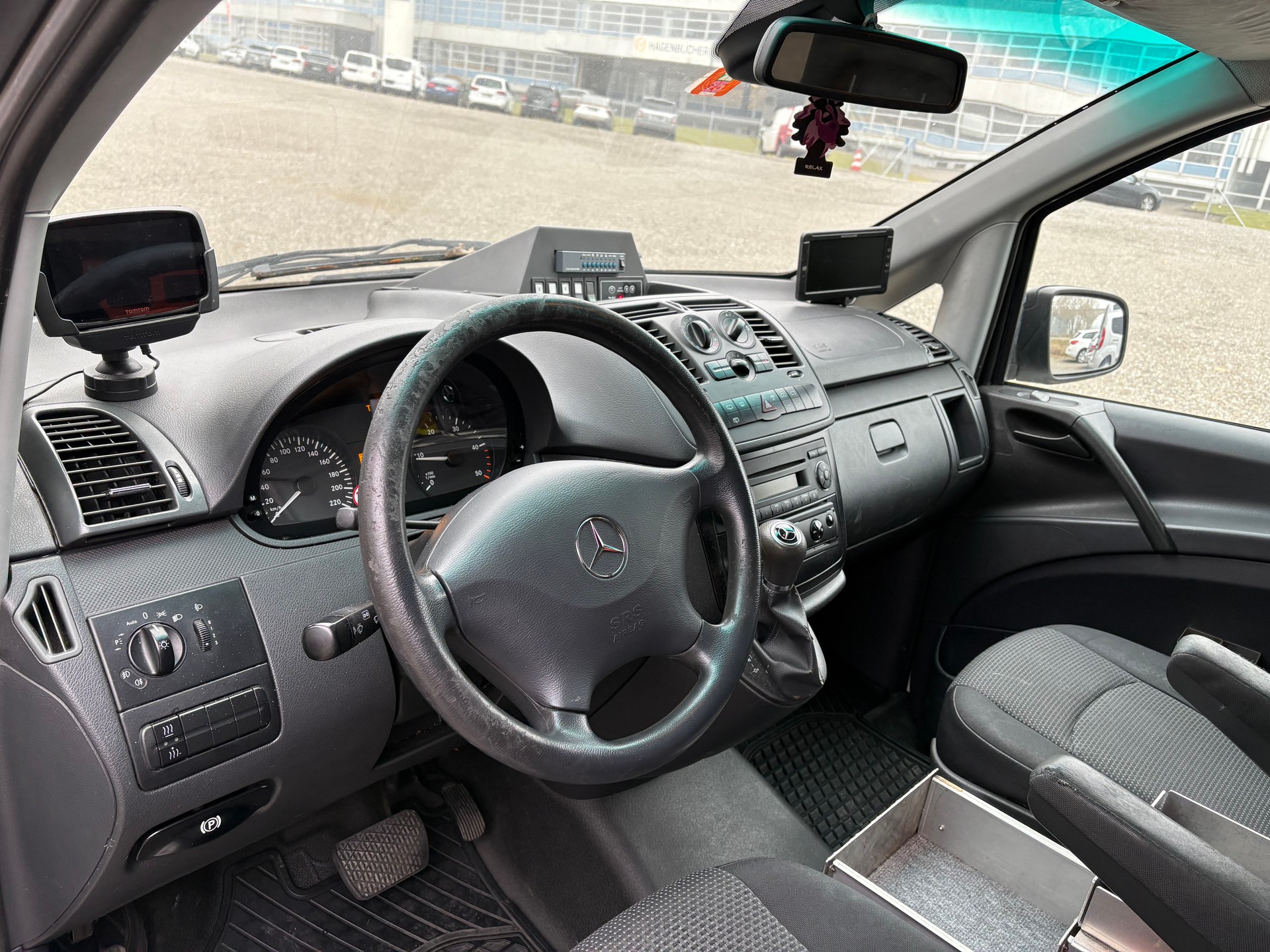 MERCEDES-BENZ Vito 116 CDI Mixto 4Matic A-image-2