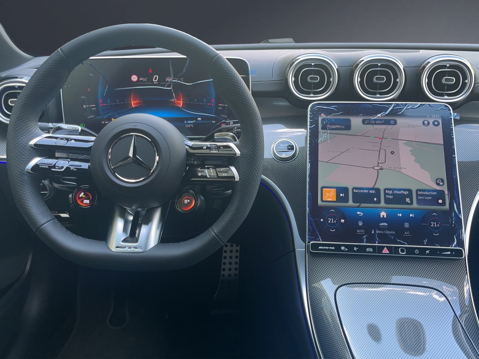 MERCEDES-BENZ C 63 S AMG T E Performance 4 Matic Executive Edition-image-13