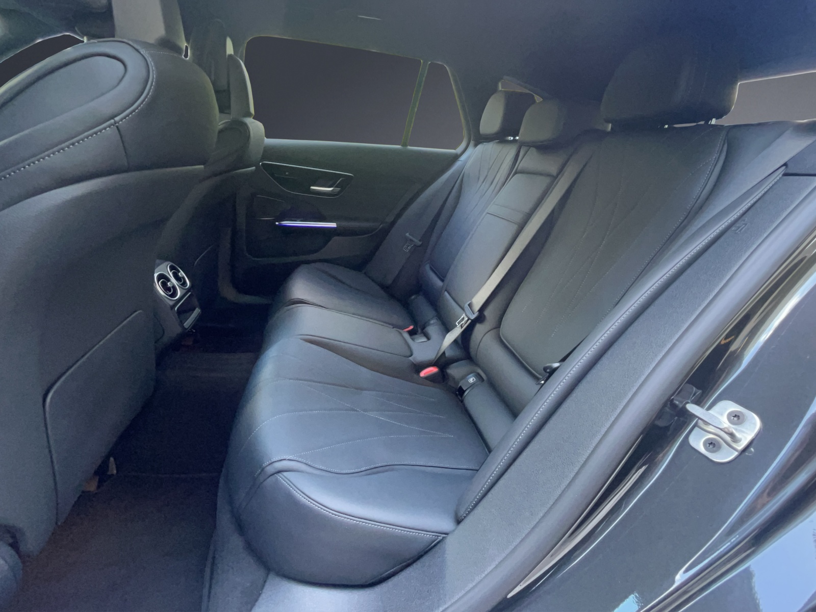 MERCEDES-BENZ C 63 S AMG T E Performance 4 Matic Executive Edition-image-16