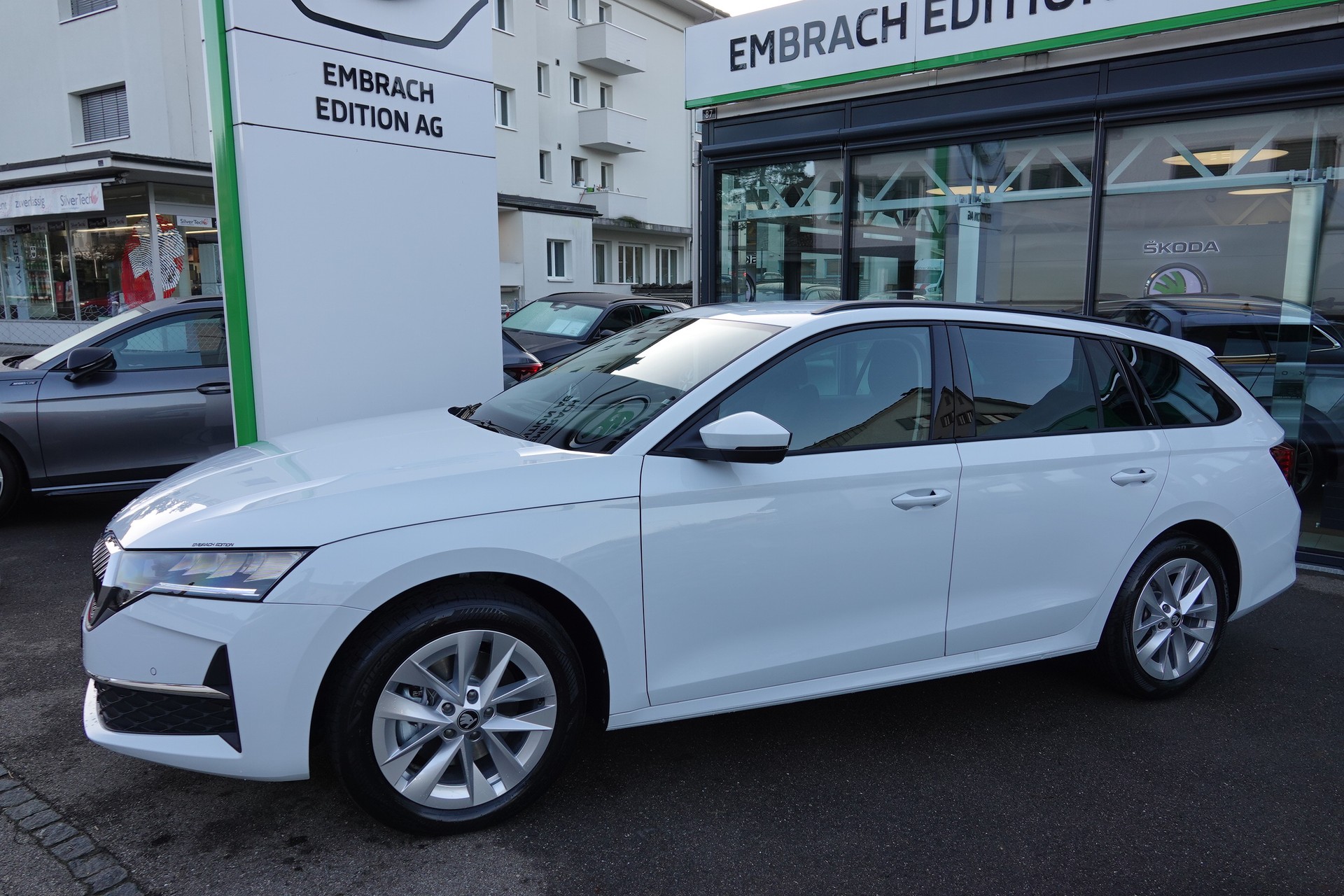 SKODA Octavia 2.0 TSI Selec.4x4-image-3