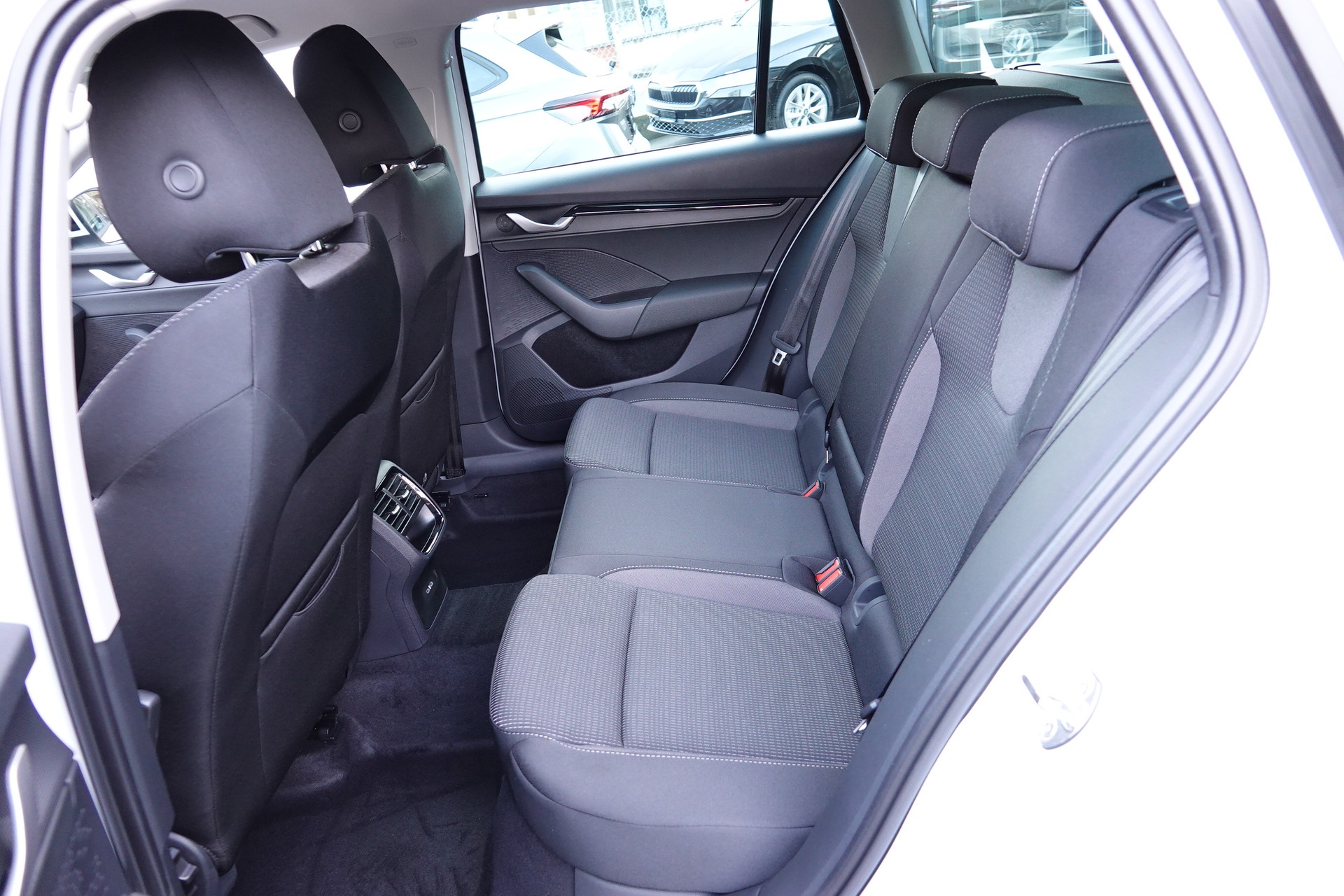 SKODA Octavia 2.0 TSI Selec.4x4-image-12