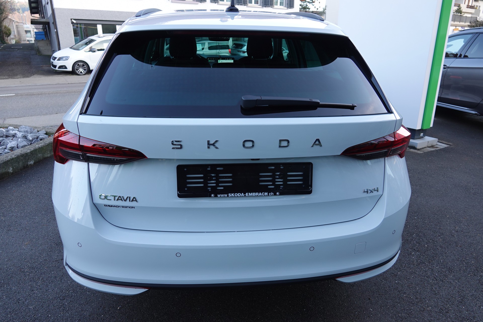 SKODA Octavia 2.0 TSI Selec.4x4-image-8