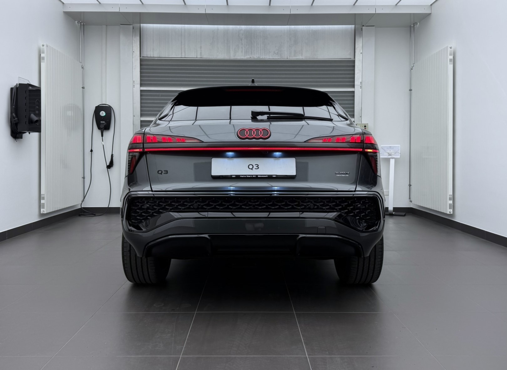 AUDI Q3 Sportback TFSI quattro 195 kW S tronic-image-23