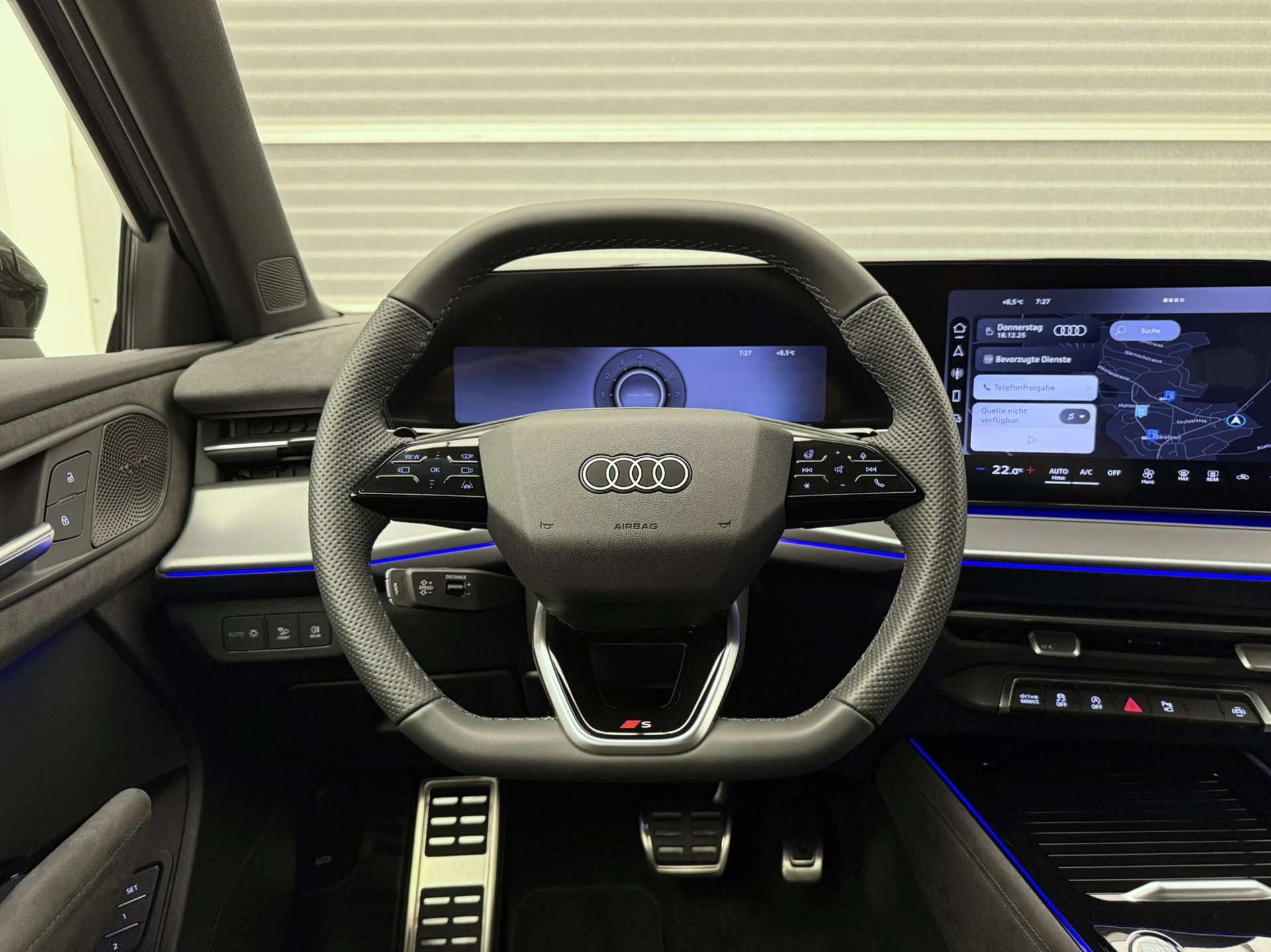 AUDI Q3 Sportback TFSI quattro 195 kW S tronic-image-7