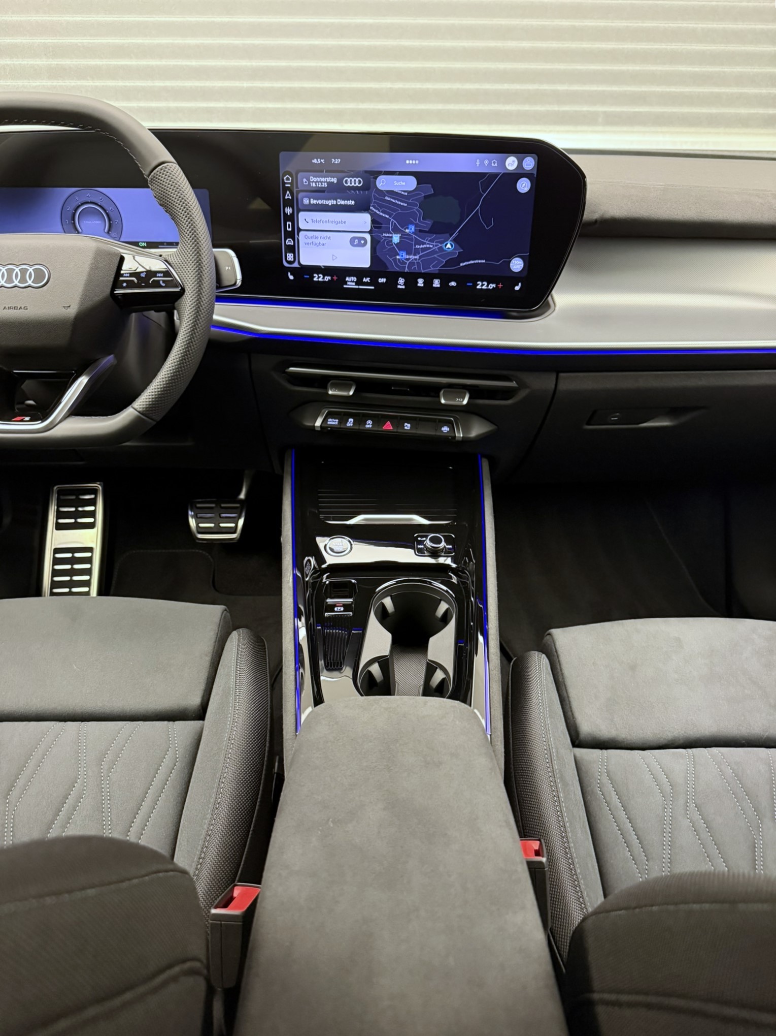 AUDI Q3 Sportback TFSI quattro 195 kW S tronic-image-9