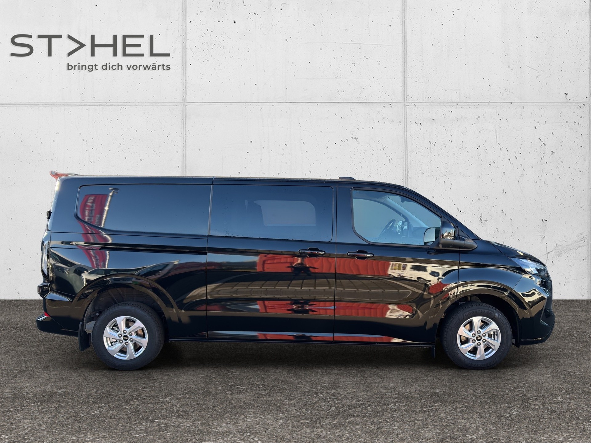 FORD Transit C DKab. Van 320 L2 2.0 EcoBlue 136 Limited-image-3