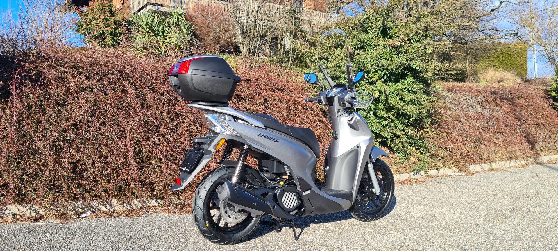 KYMCO People S 125i ABS Topcase/Windschild-image-4
