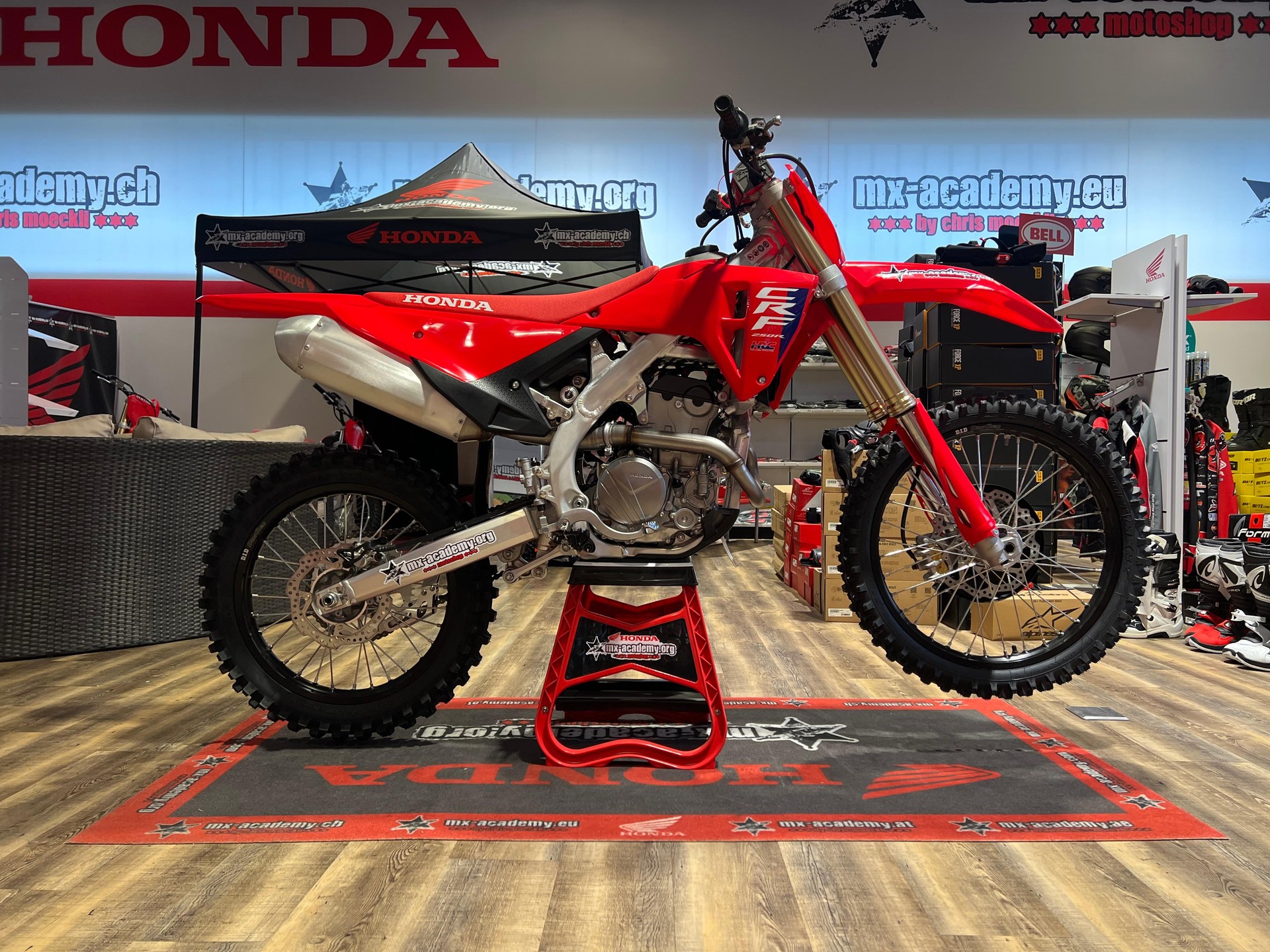 HONDA ** CRF250R ** Neufahrzeug