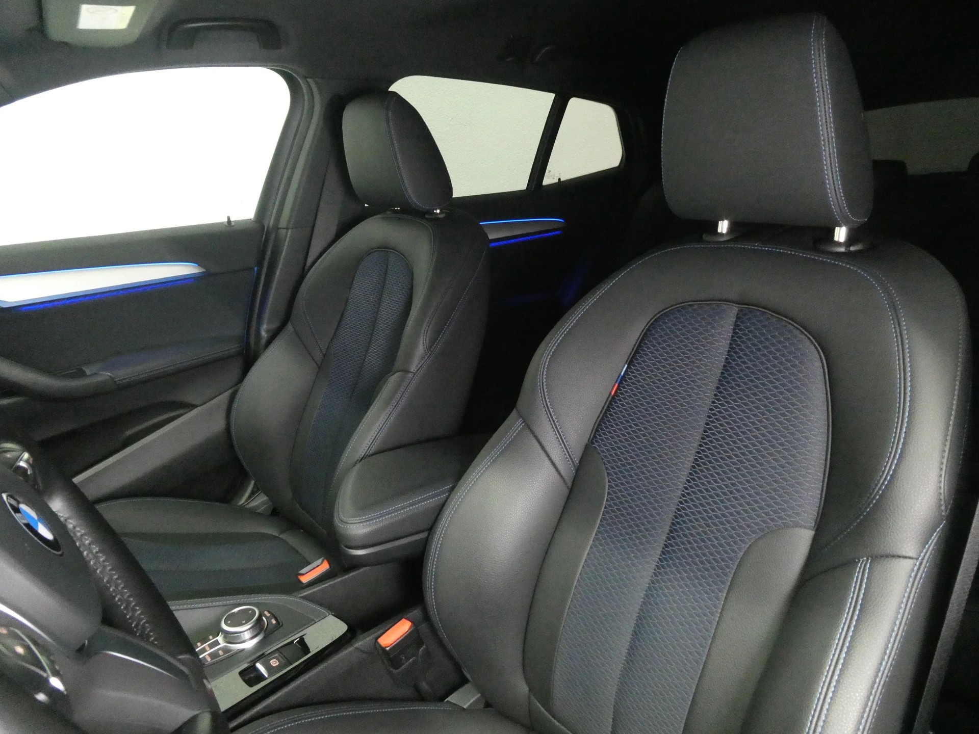 BMW X2 M35i Performance Steptronic - LED - Head-Up - Harman / Kardon - Sitzmemory - 306 PS-image-9