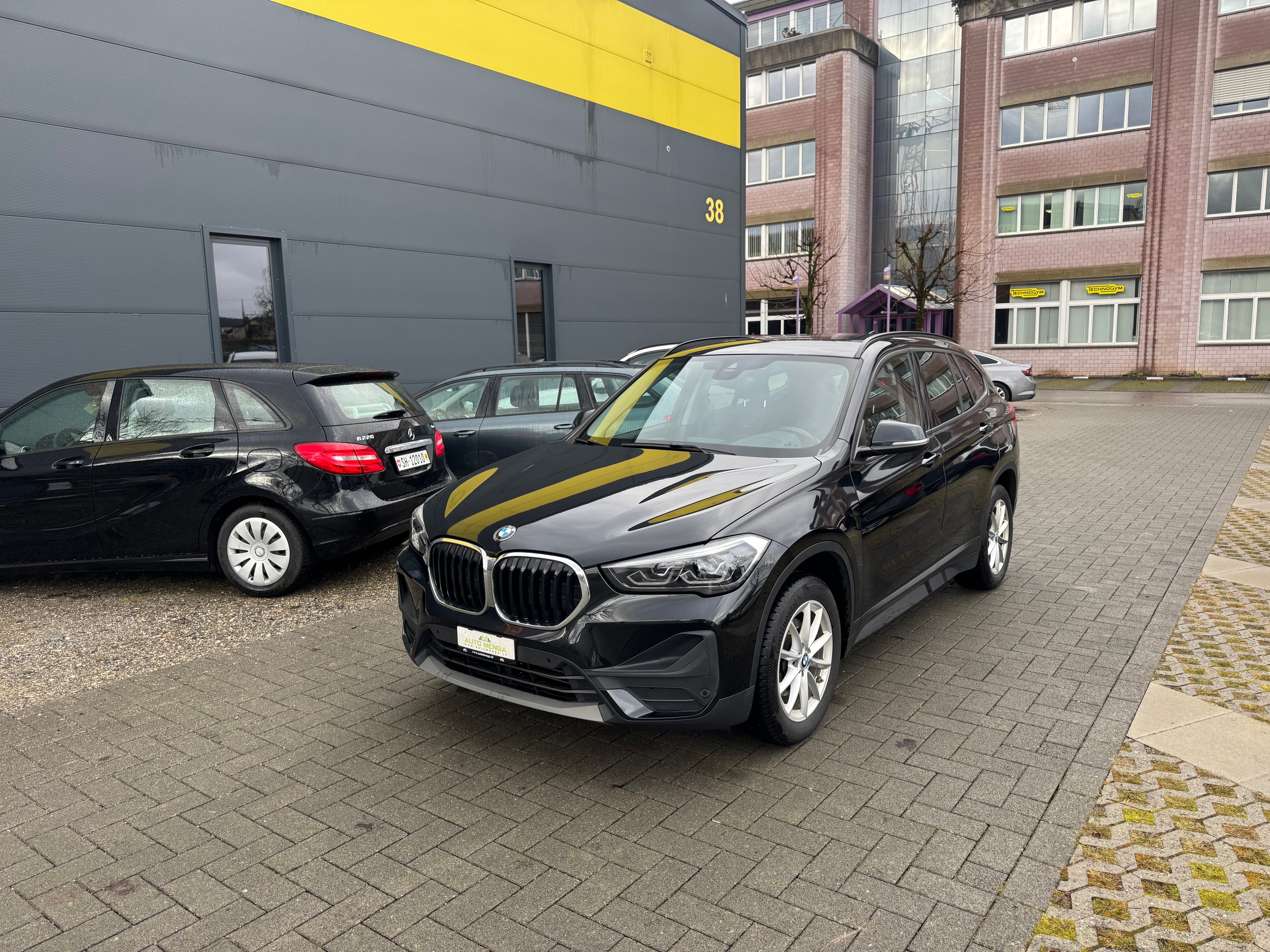 Car photo