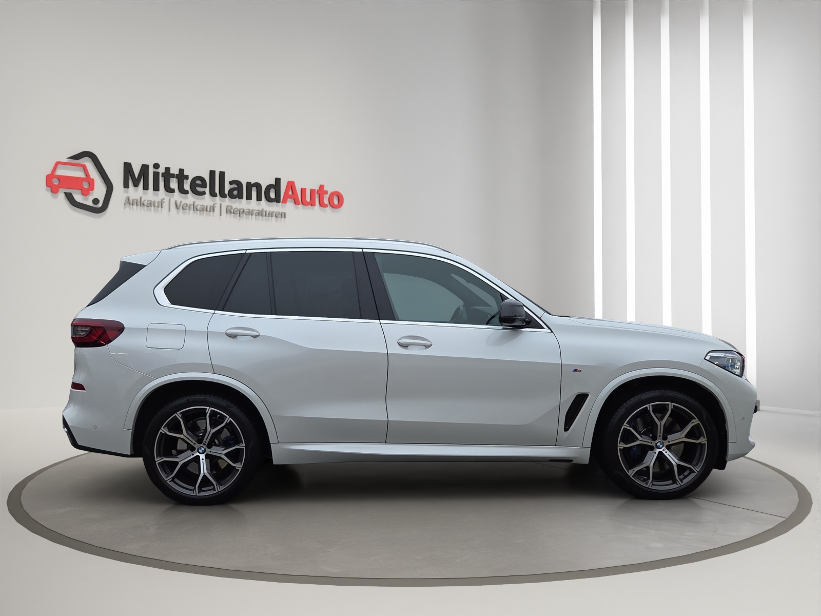 BMW X5 xDrive 48V 40d M Sport Steptronic-image-3