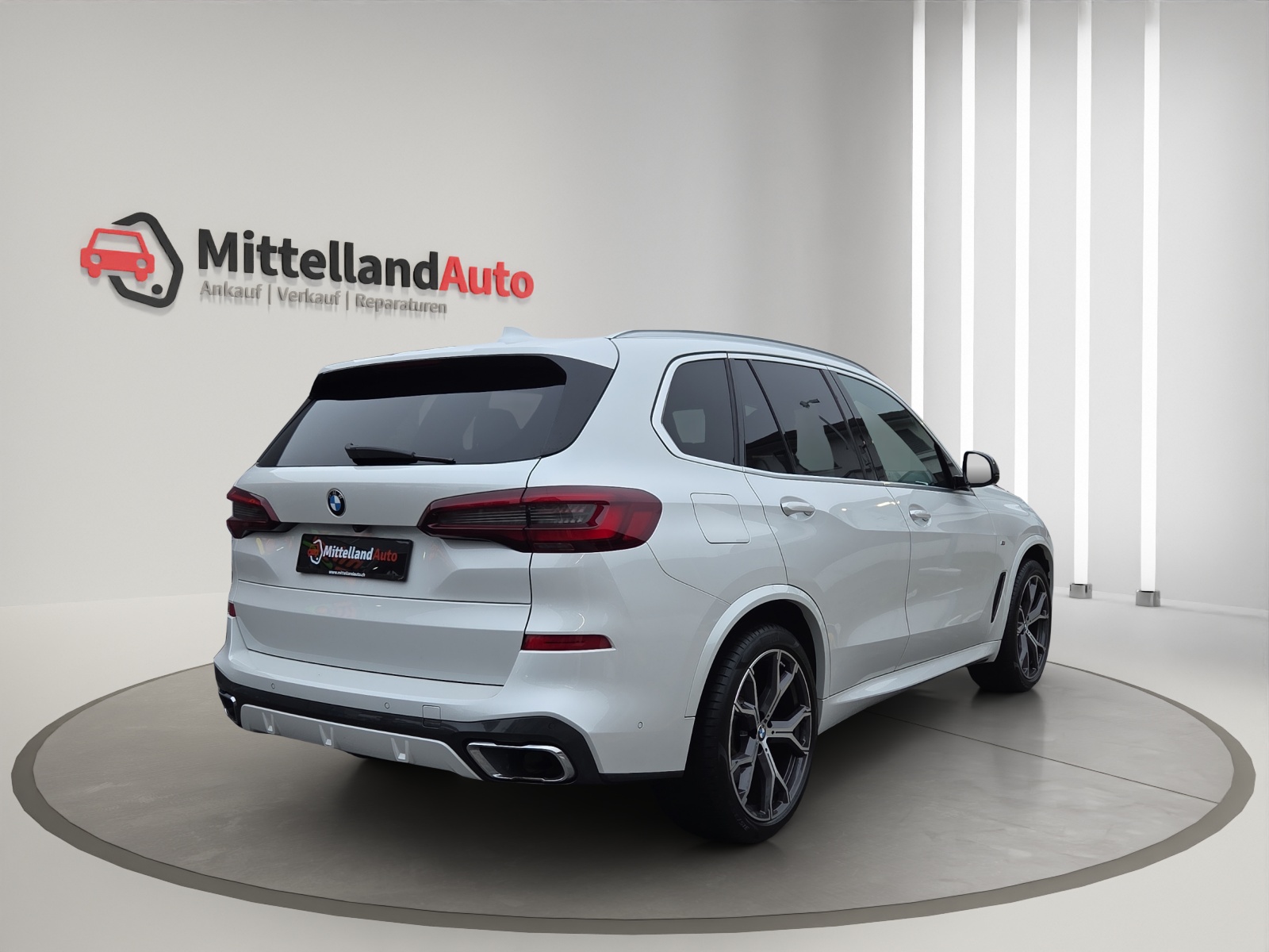BMW X5 xDrive 48V 40d M Sport Steptronic-image-11