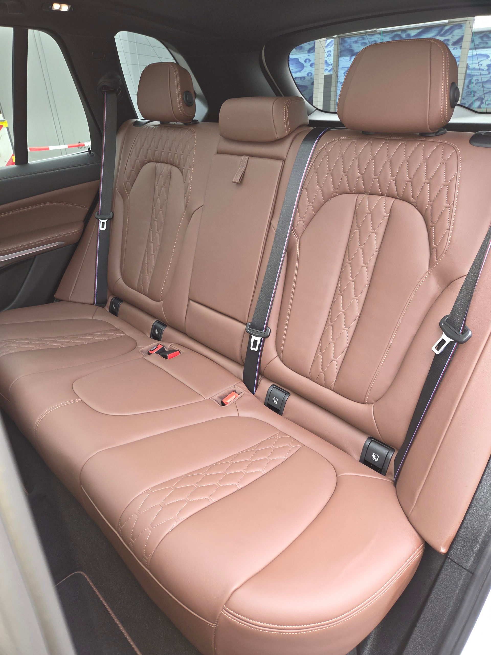 BMW X5 xDrive 48V 40d M Sport Steptronic-image-9