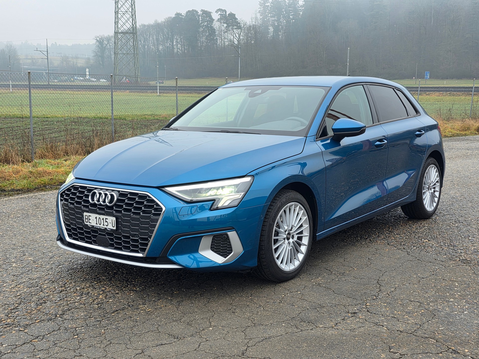 AUDI A3 Sportback 35 TFSI advanced Attraction-image-0