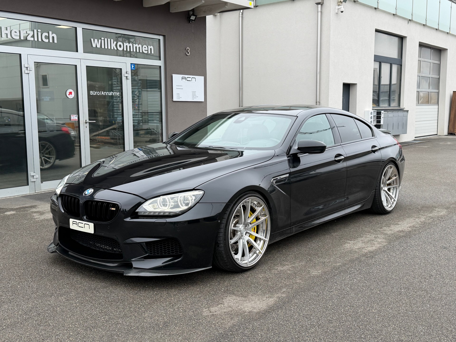 BMW M6 Gran Coupé Drivelogic-showroom-element-2