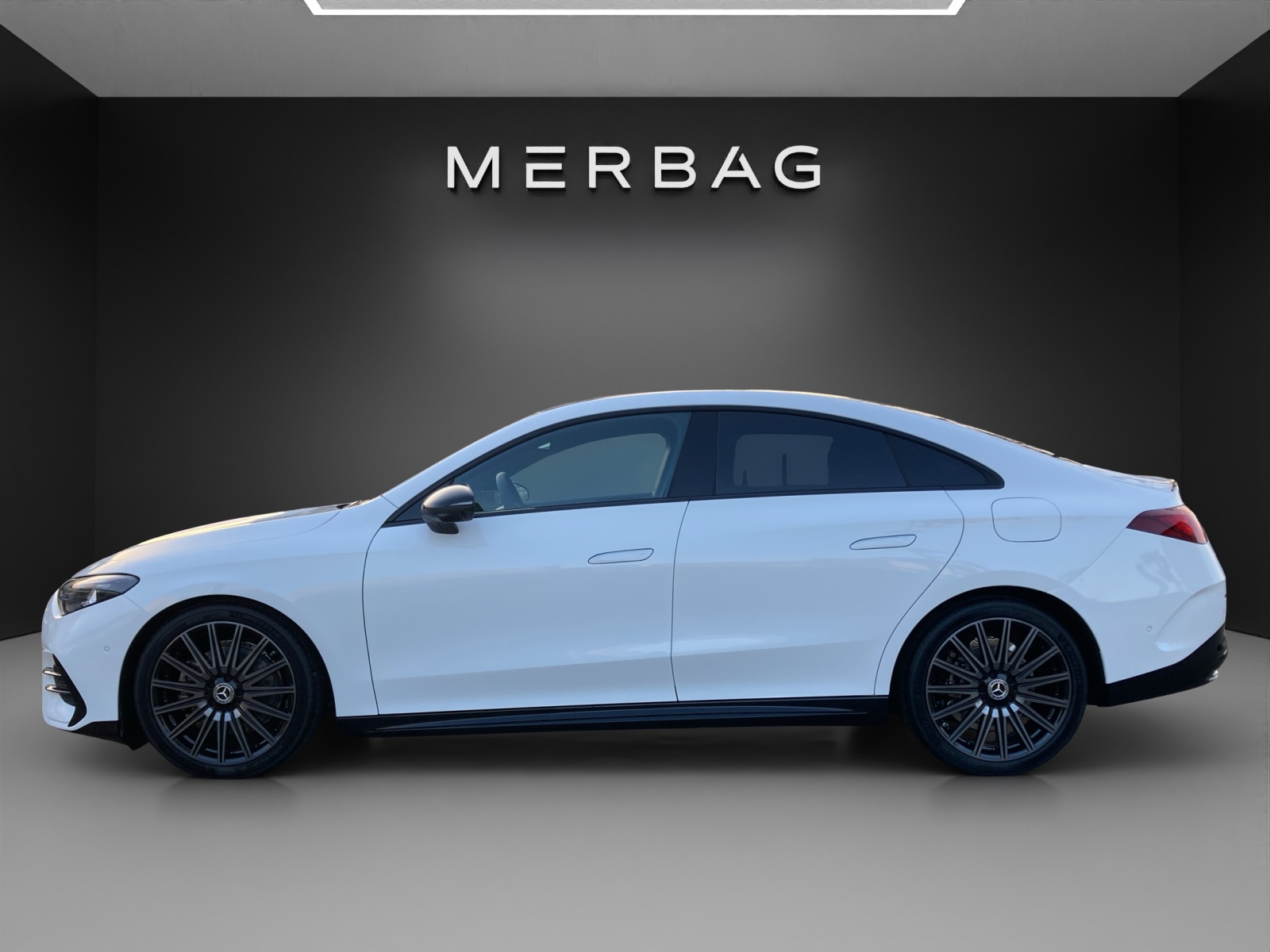 MERCEDES-BENZ CLA 220 8G-DCT 4Matic-image-1