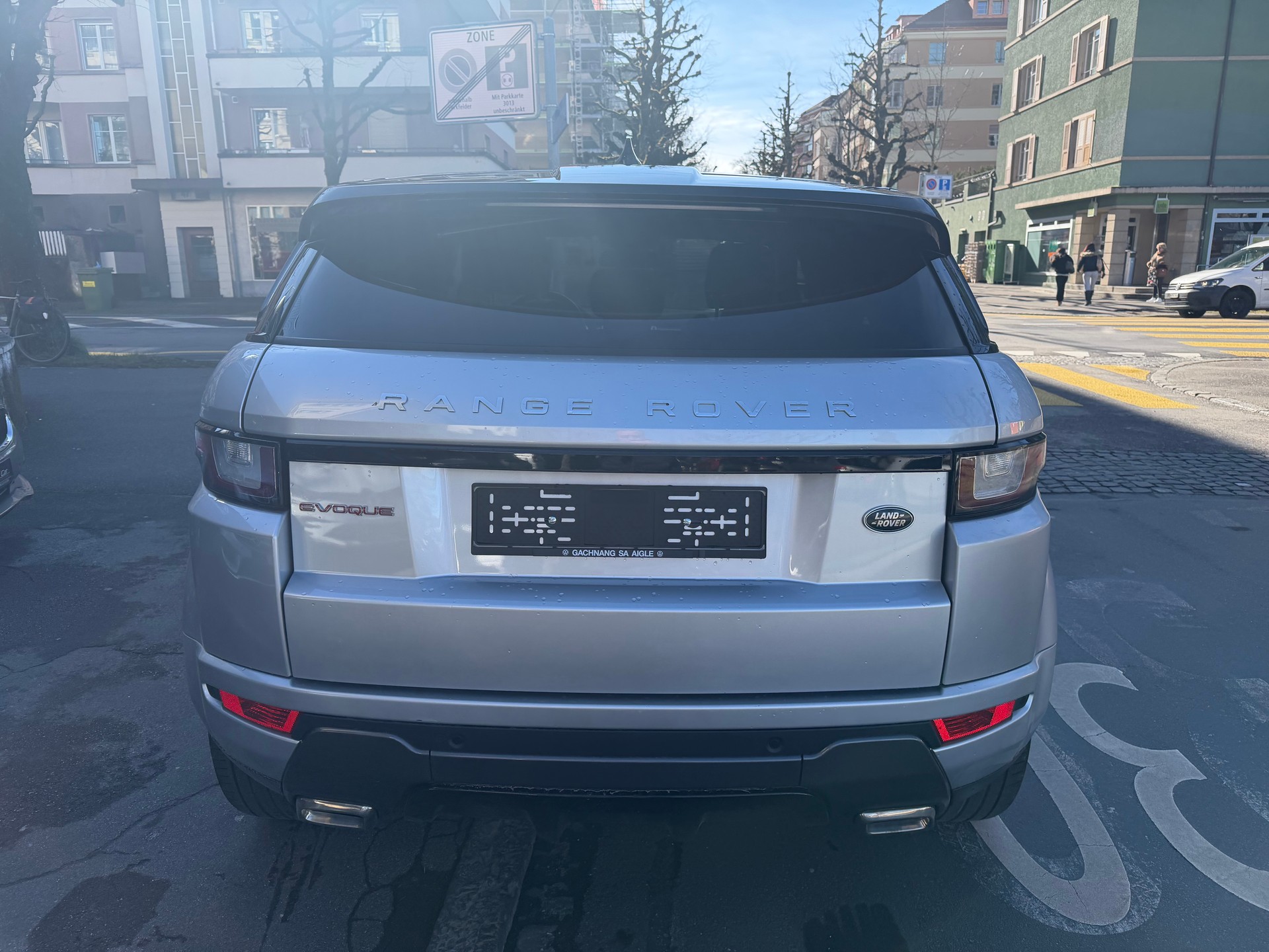 LAND ROVER Range Rover Evoque 2.0 TD4 SE Dynamic AT9-image-4