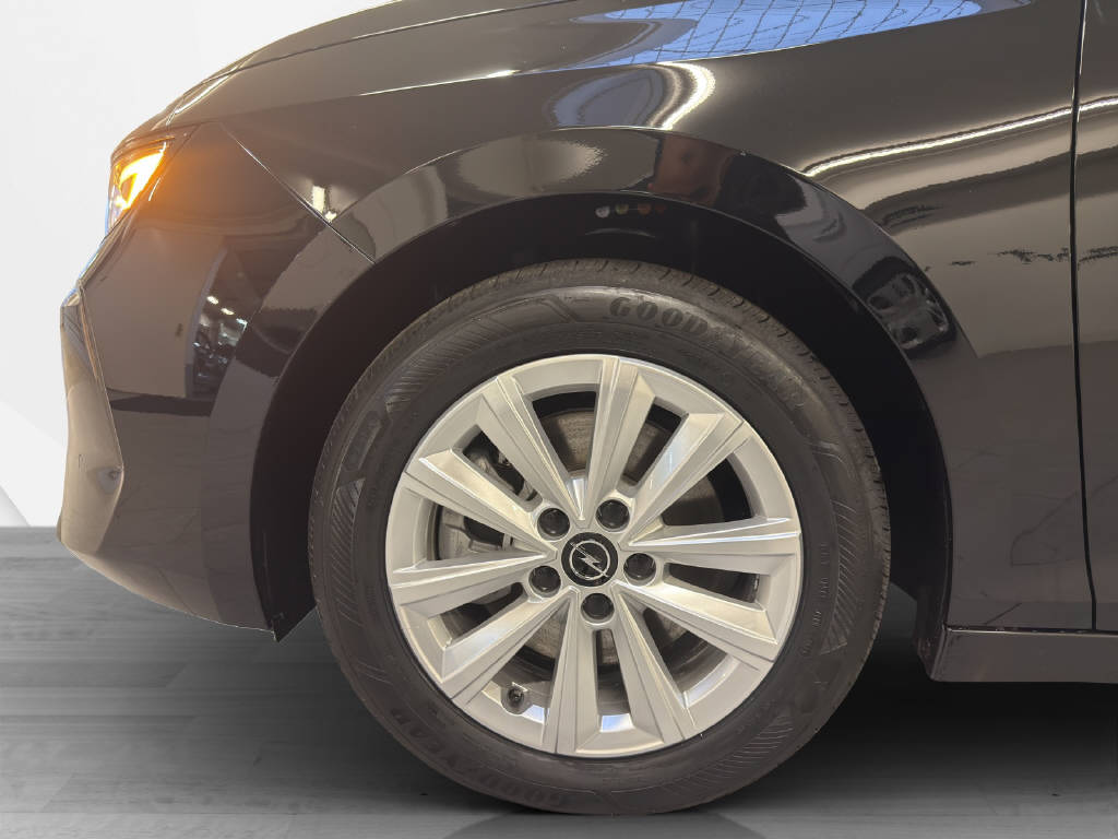 OPEL Astra Sports Tourer 1.2 T Hybrid Edition-image-9