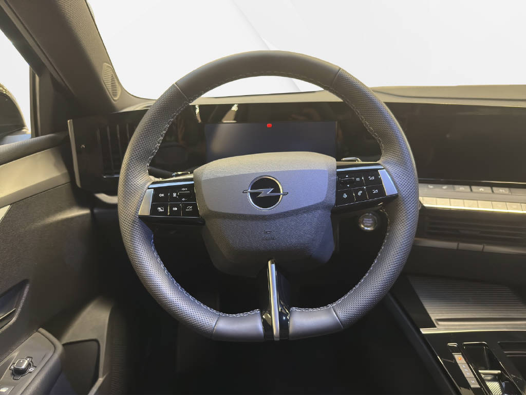 OPEL Astra Sports Tourer 1.2 T Hybrid Edition-image-5