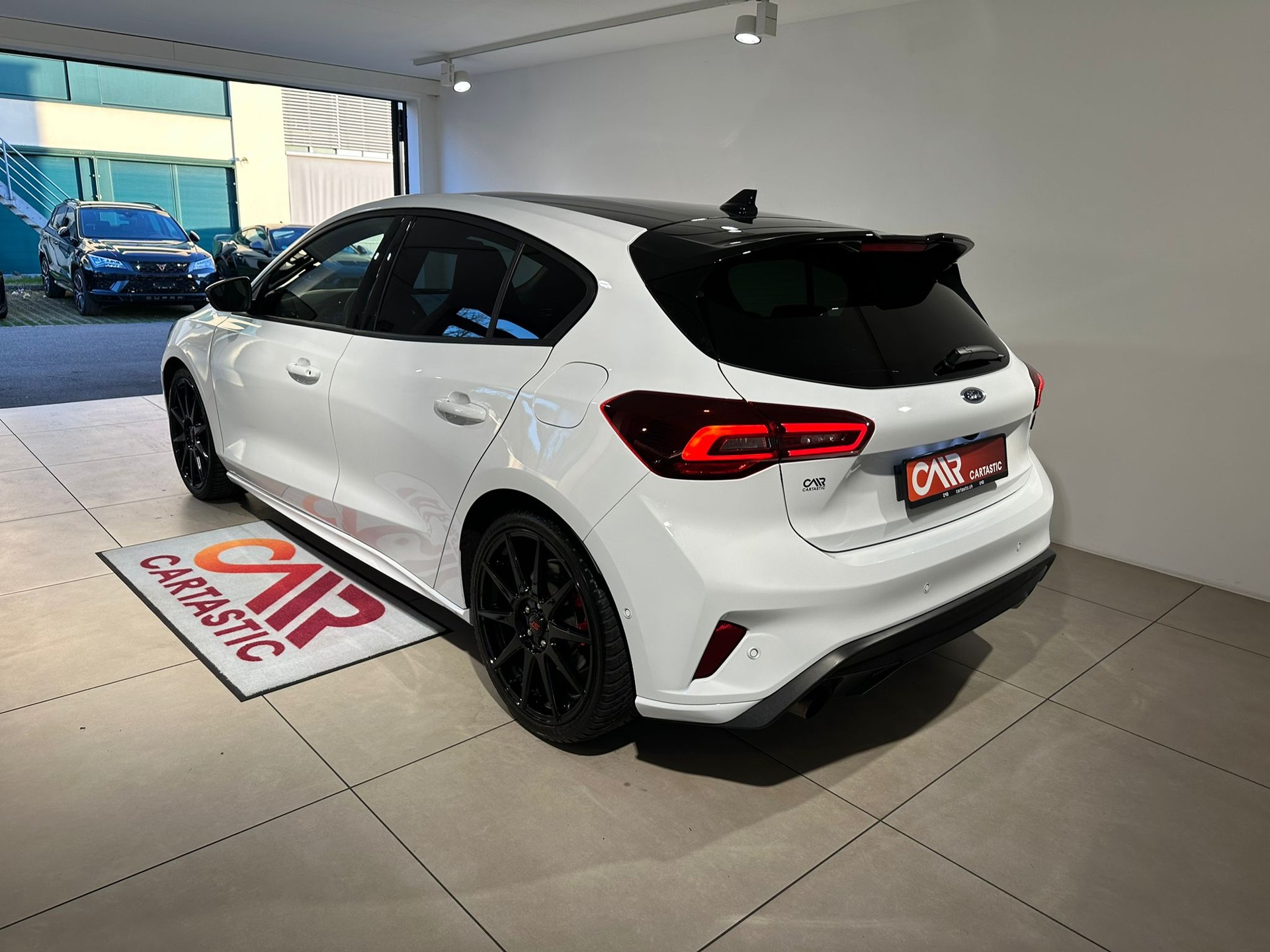 FORD Focus 2.3 ST X ST X TRACK PACK-showroom-element-2