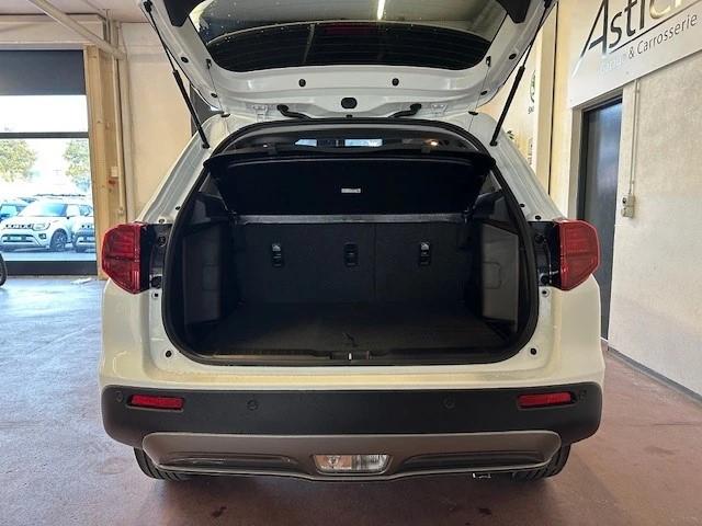 SUZUKI Vitara 1.5 Compact Top Hybrid 4x4-image-8