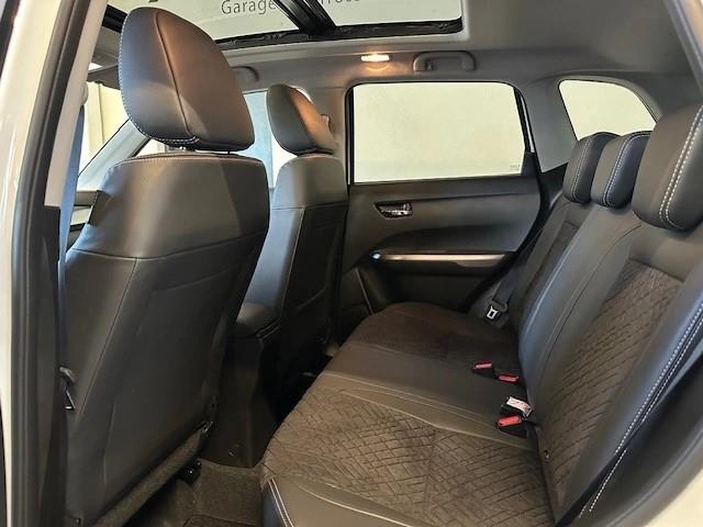 SUZUKI Vitara 1.5 Compact Top Hybrid 4x4-image-3