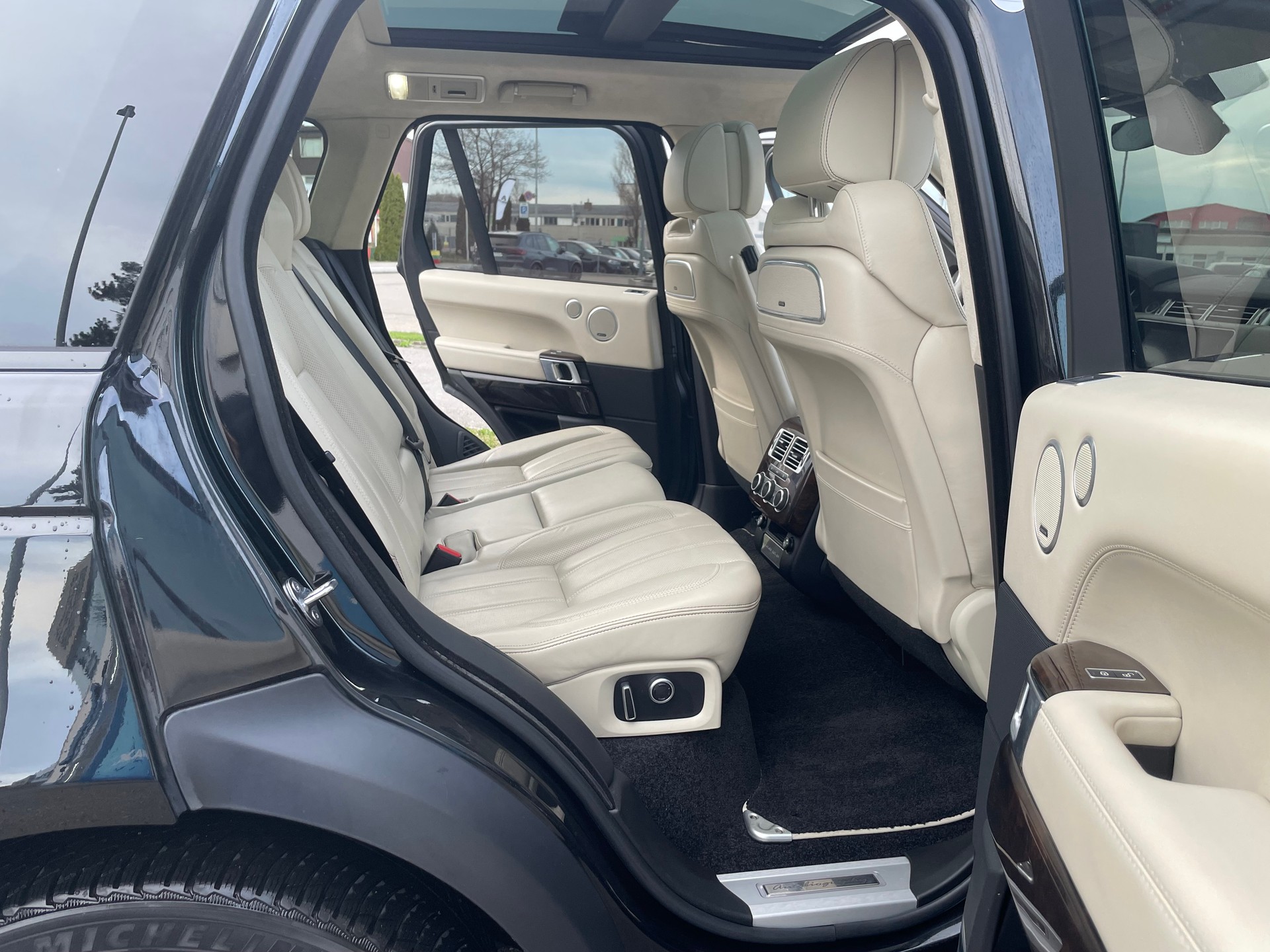 LAND ROVER Range Rover 5.0 V8 SC Autobiography Automatic-image-9