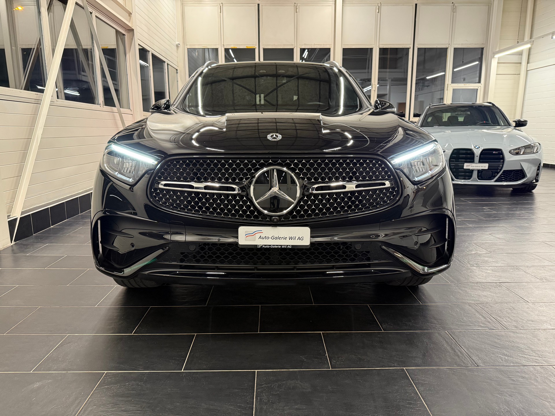 MERCEDES-BENZ GLC 220 d AMG Line 4matic-showroom-element-1