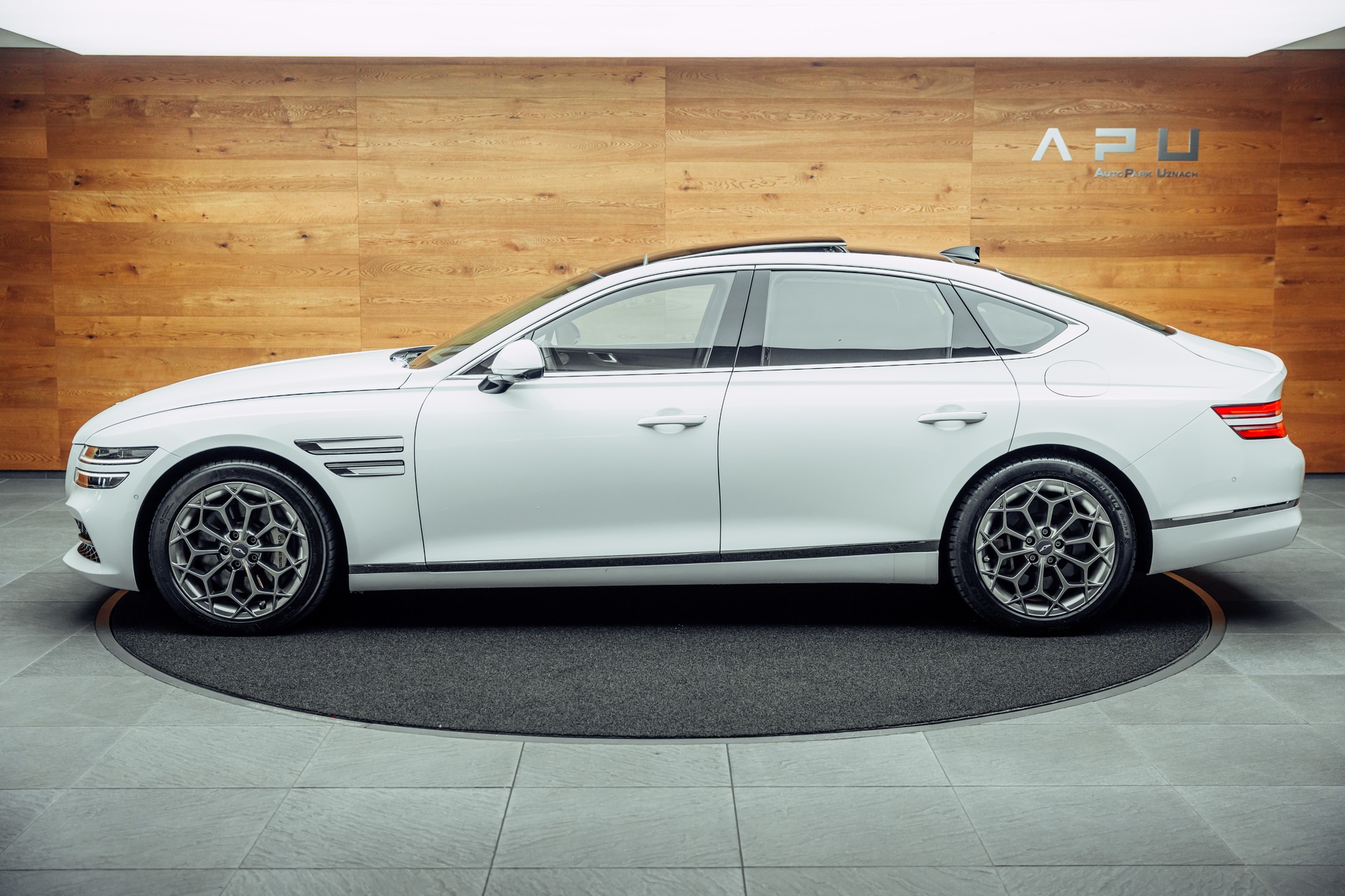 GENESIS G80 2.5 TGDI Luxus AT8 AWD-image-11