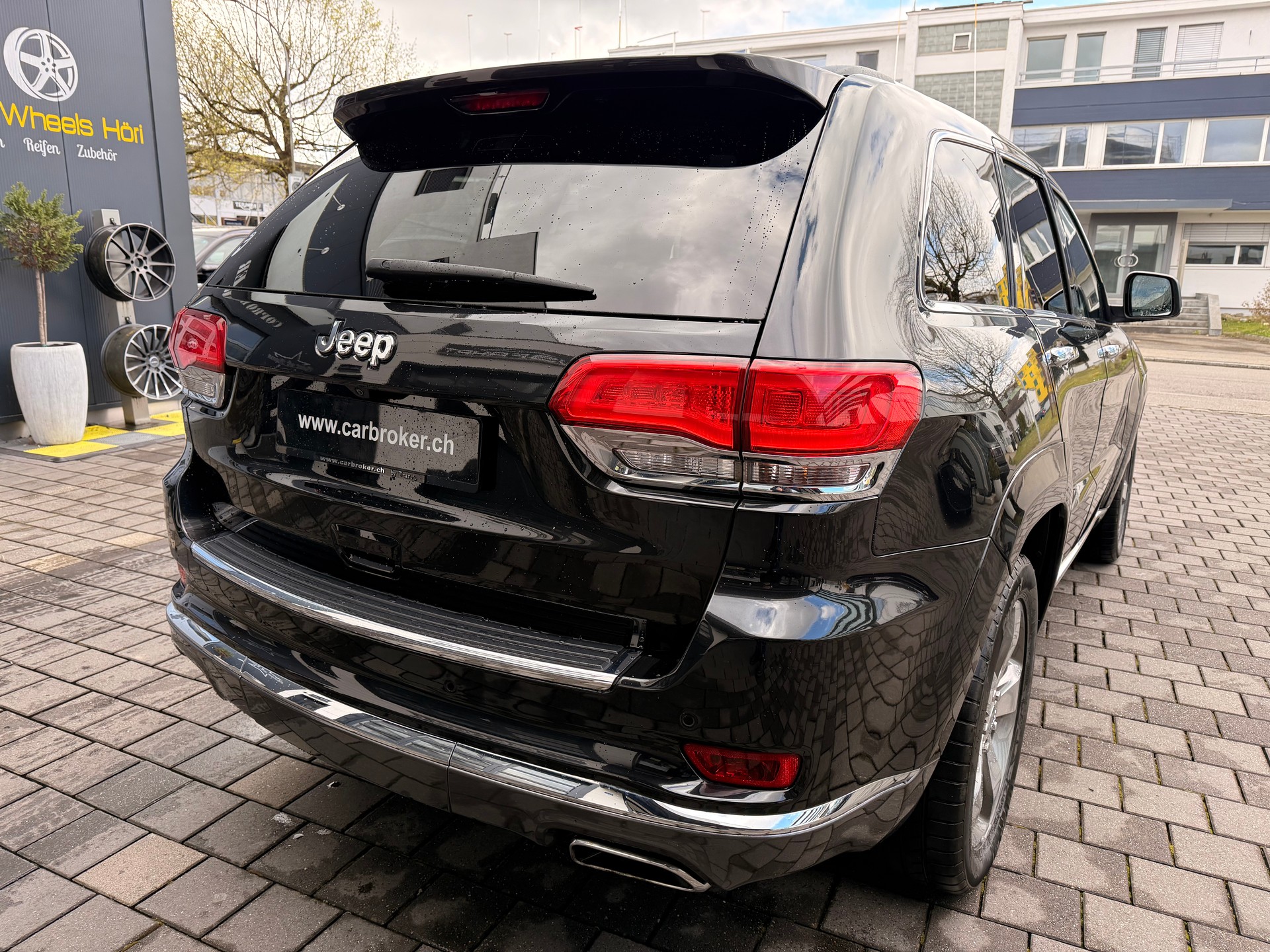 JEEP Grand Cherokee 3.0 CRD Summit Automatic-image-7