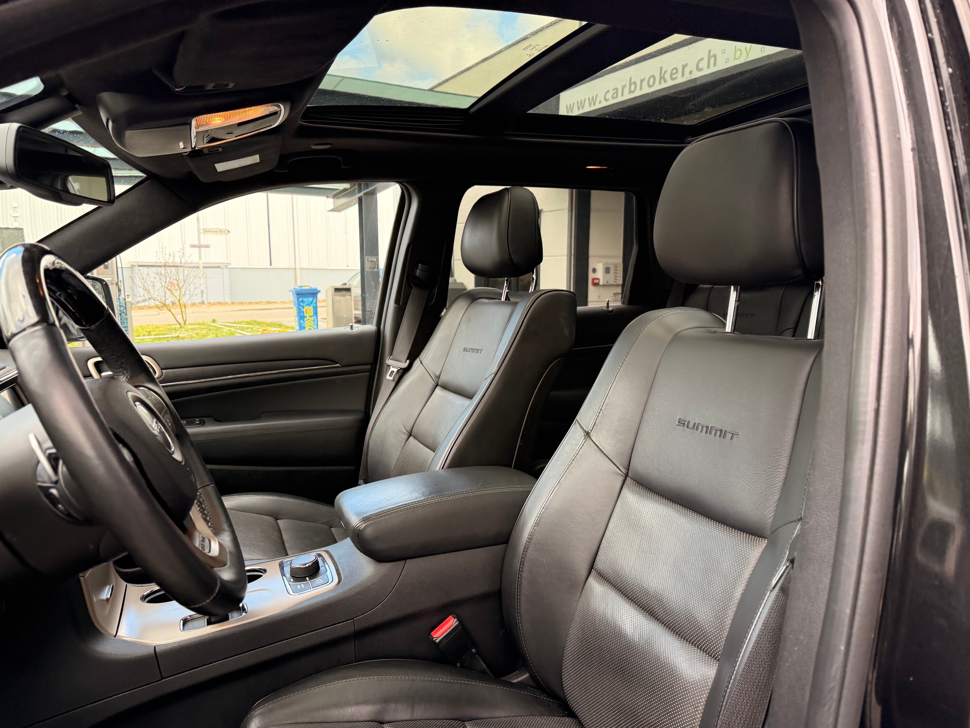 JEEP Grand Cherokee 3.0 CRD Summit Automatic-image-13