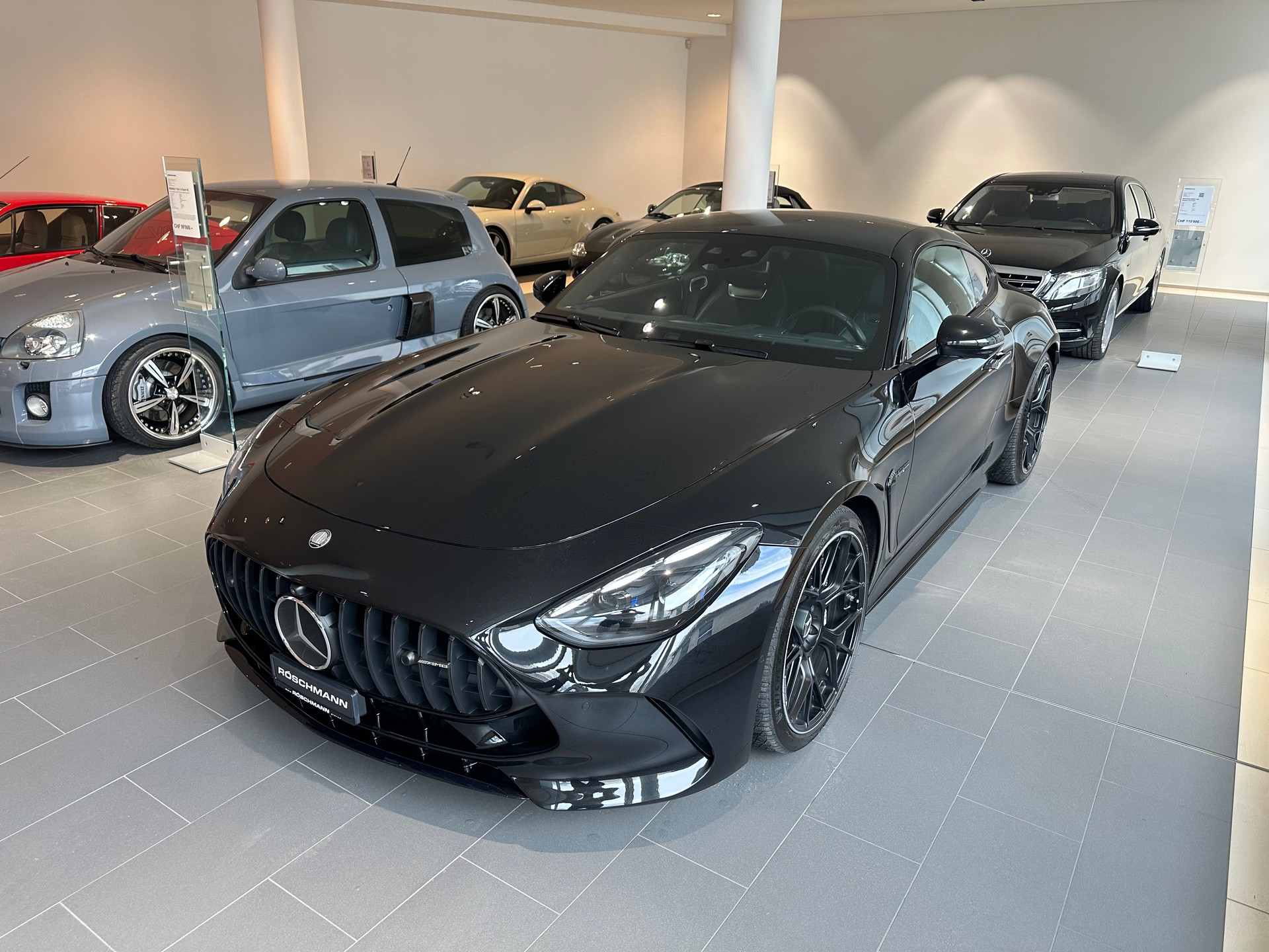 MERCEDES-BENZ AMG GT 63 4Matic+ Executive Edition-image-4