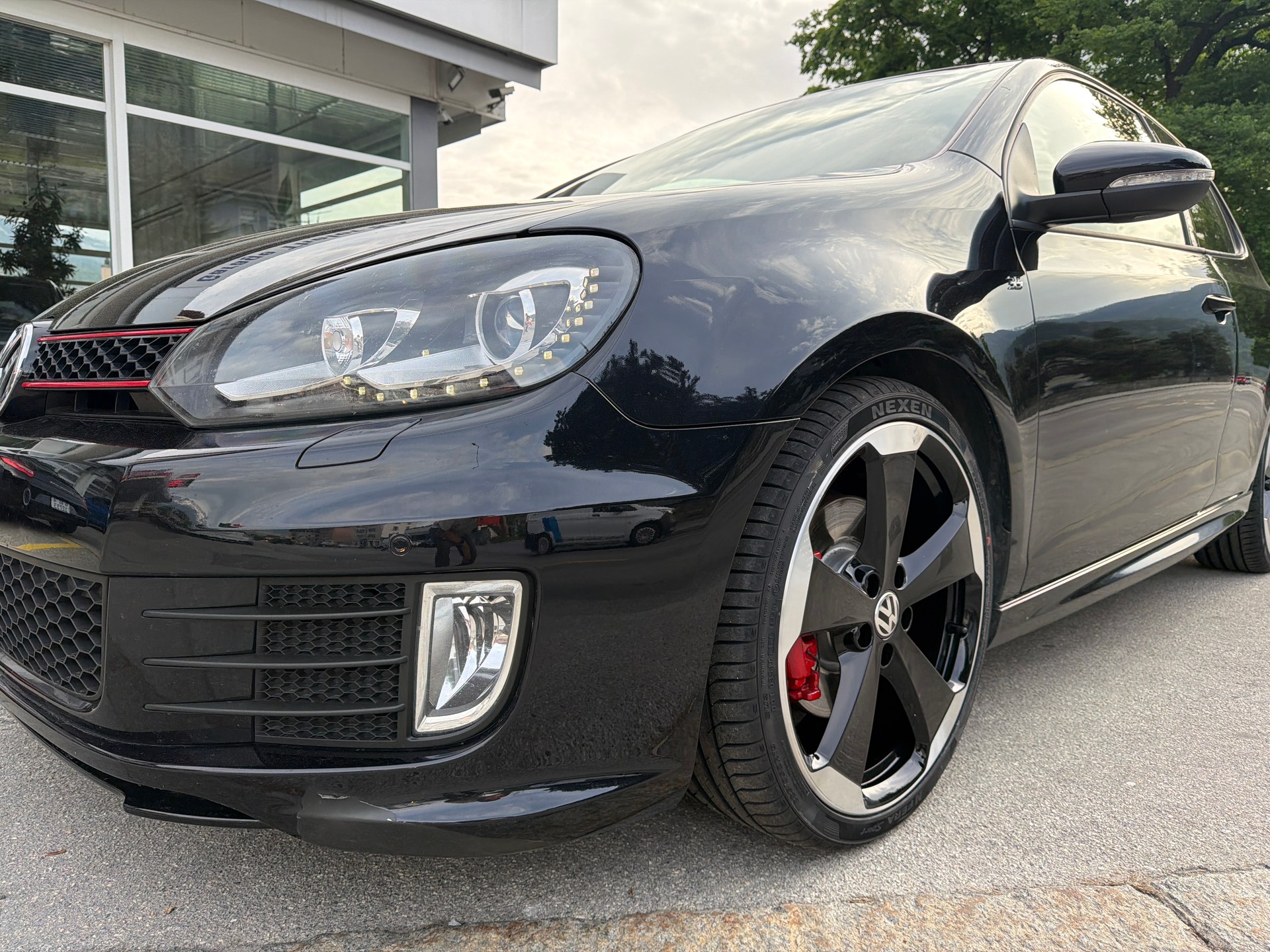 VW Golf 2.0 TSI GTI Edition 35-image-7
