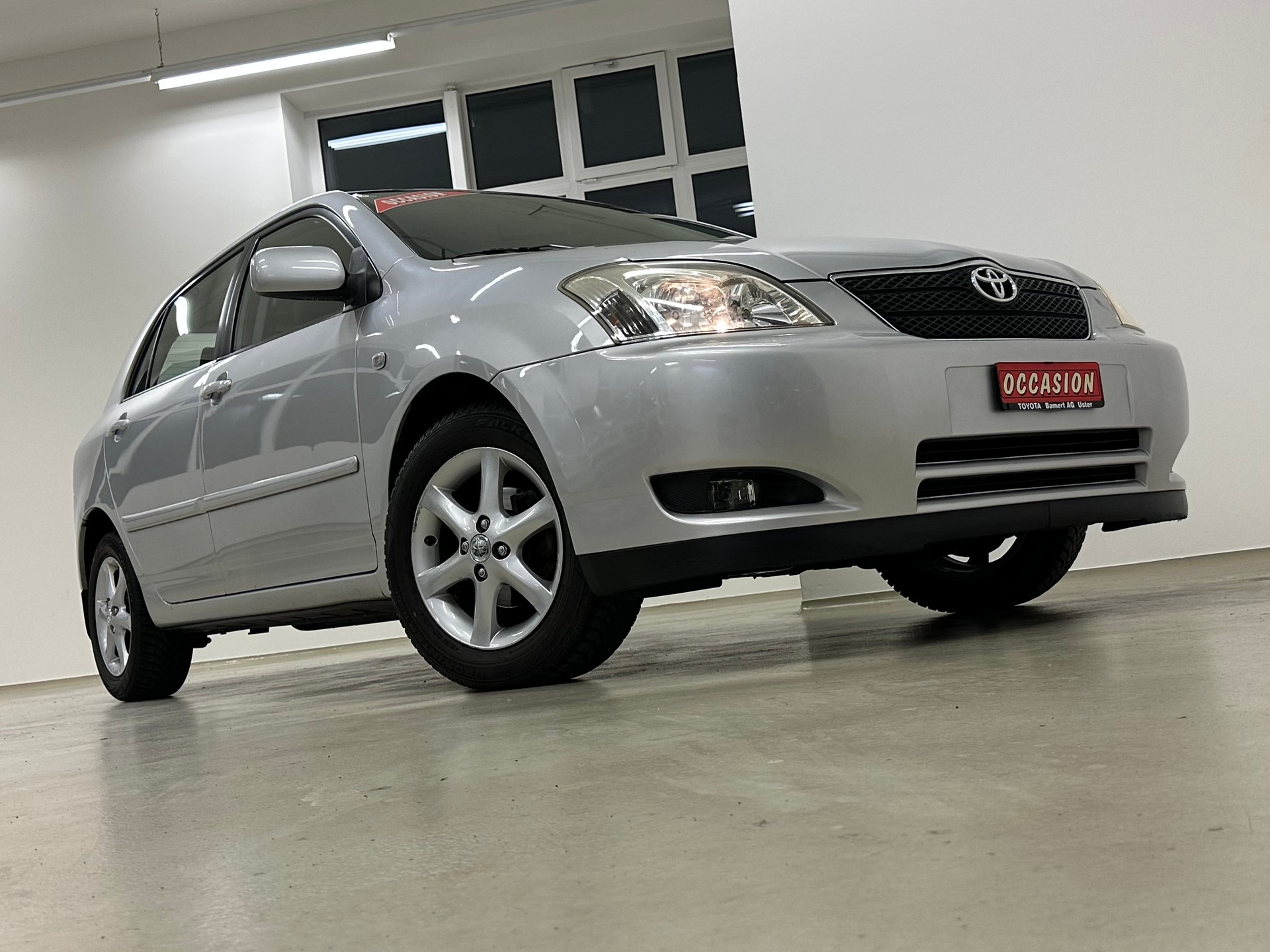 TOYOTA Corolla 1.6 Linea Sol-showroom-element-1