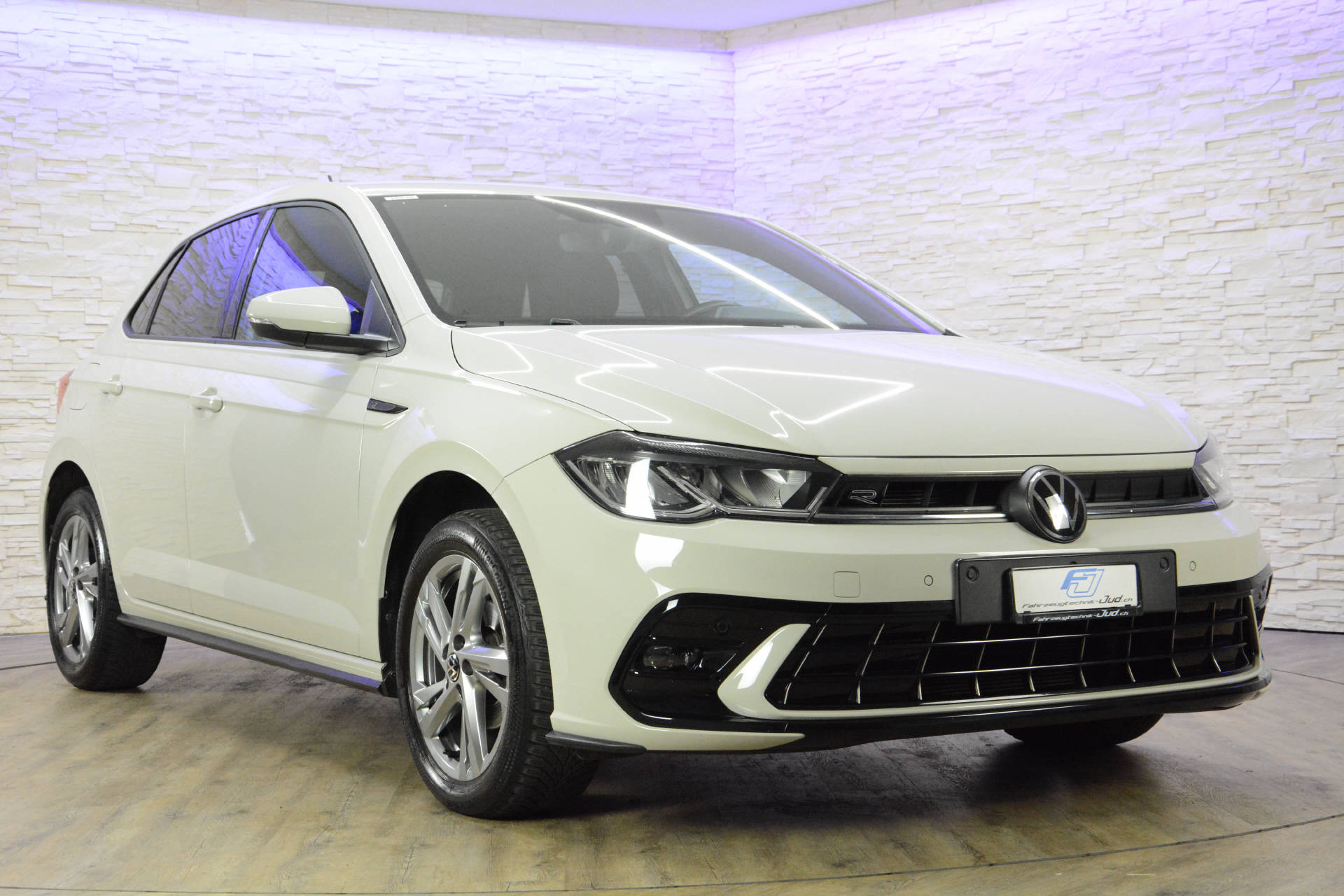 VW Polo 1.0 TSI R-Line DSG-image-1