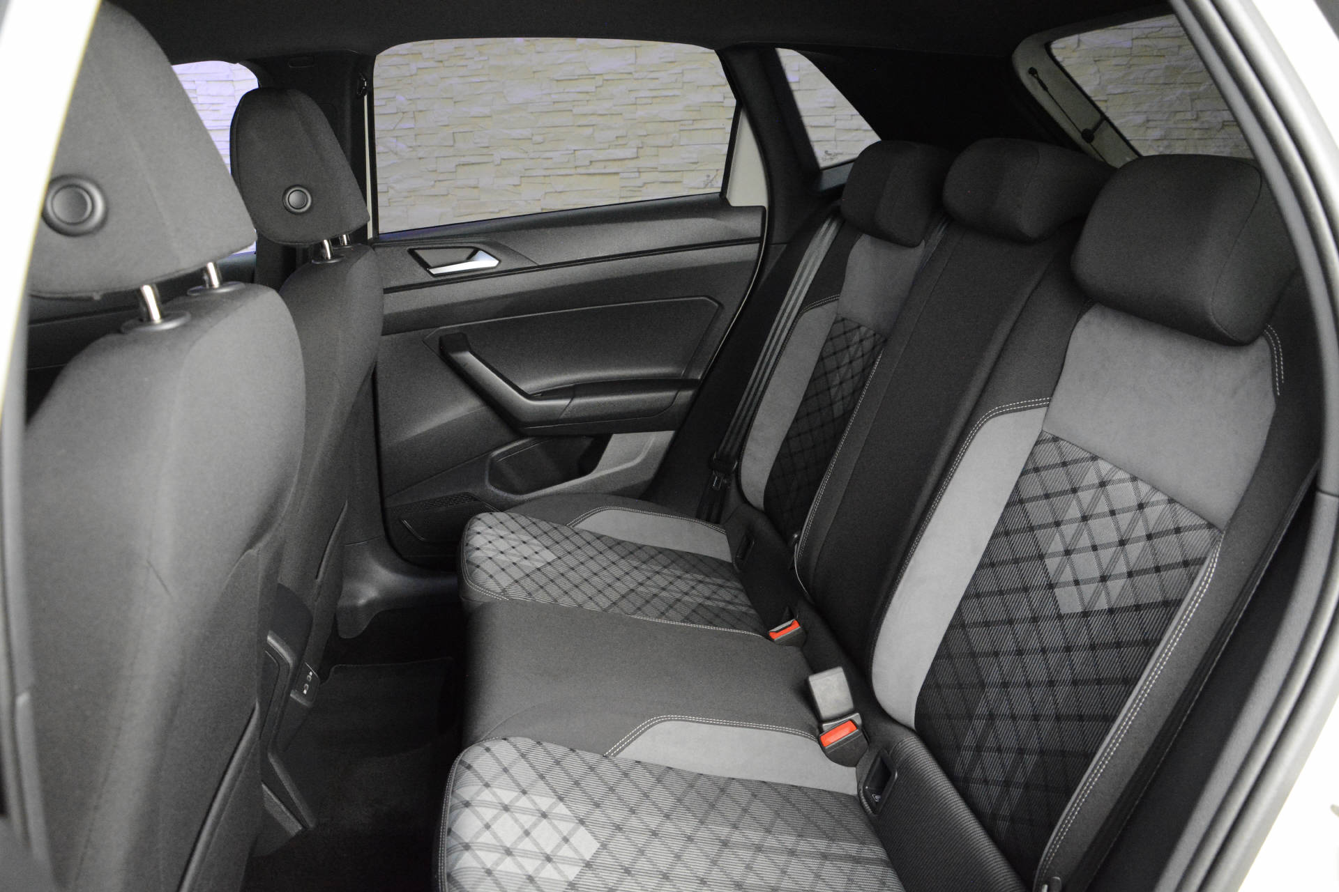 VW Polo 1.0 TSI R-Line DSG-image-9